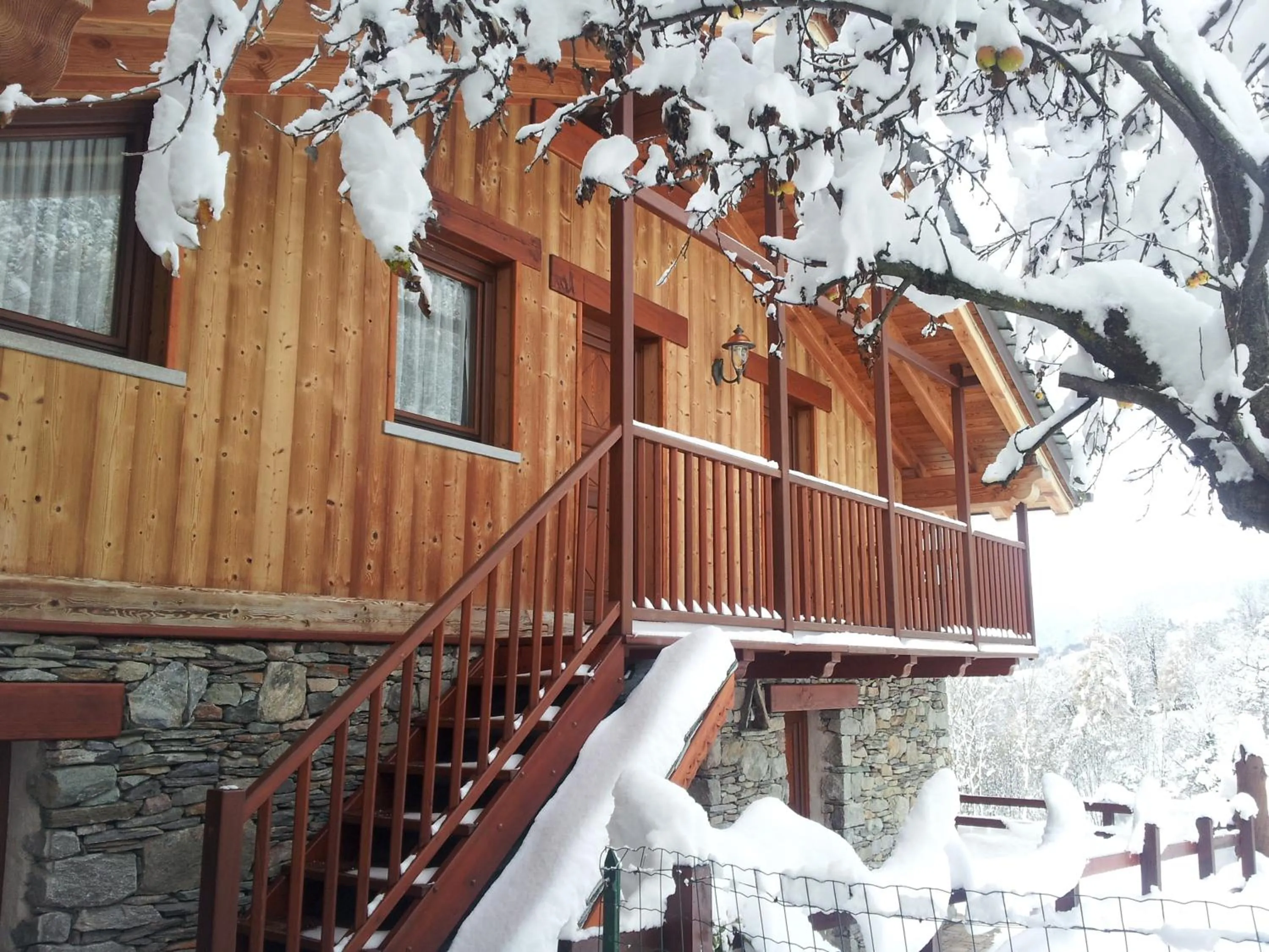 Facade/entrance in Eco Chalet Maison Dominique