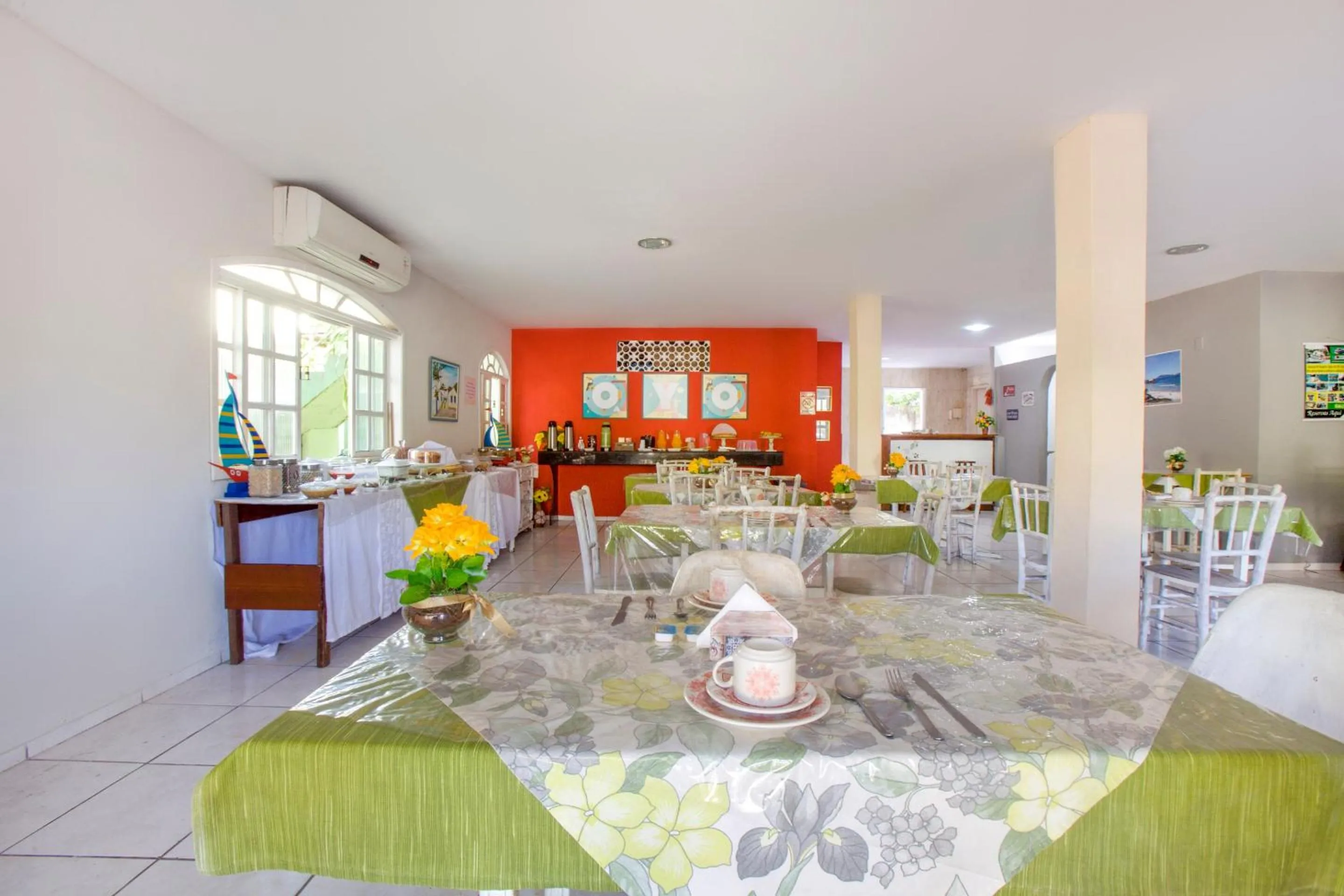 Restaurant/places to eat in OYO Pousada Recanto Shangrilá, Cabo Frio