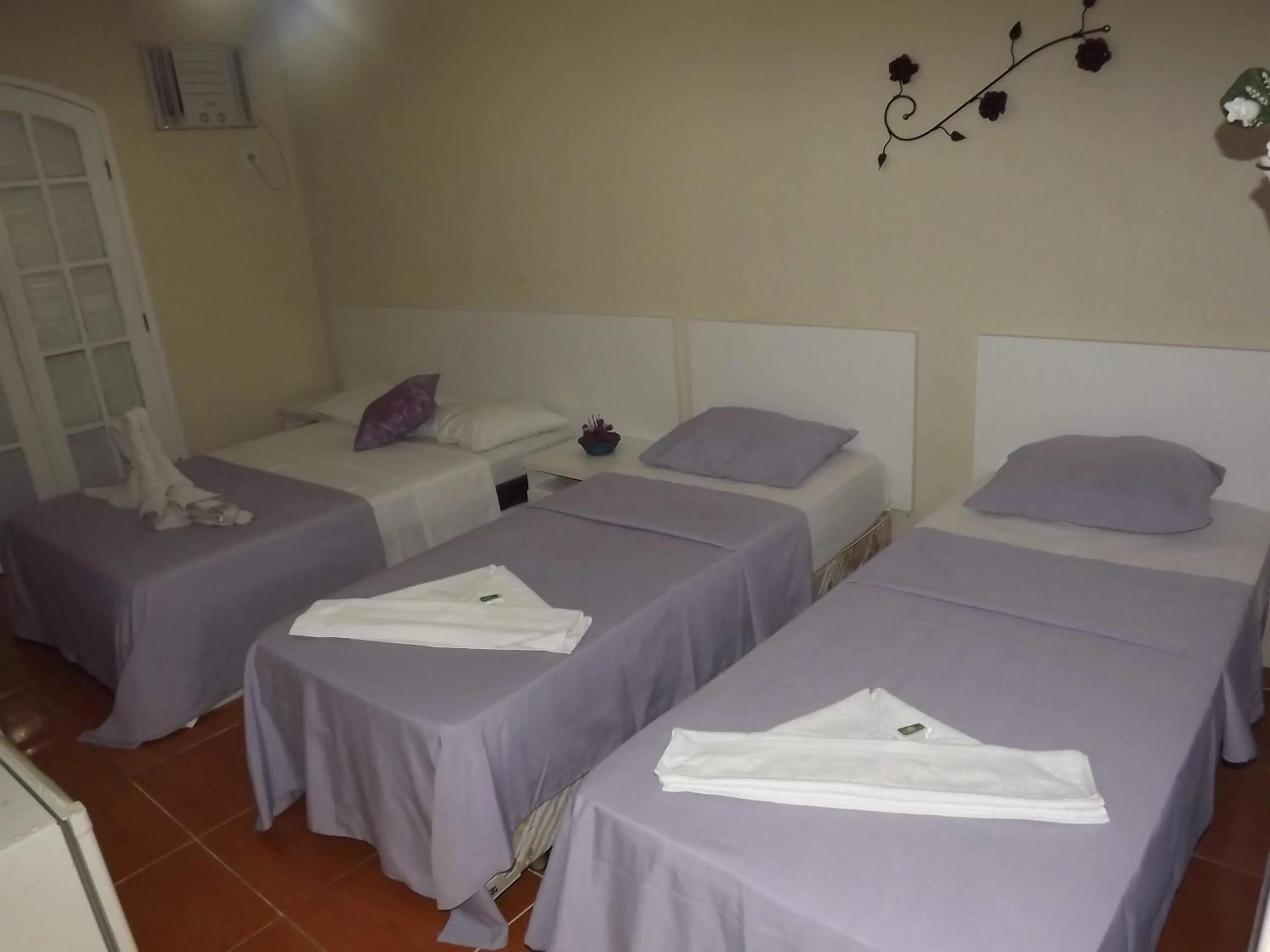 Bedroom in OYO Pousada Recanto Shangrilá, Cabo Frio