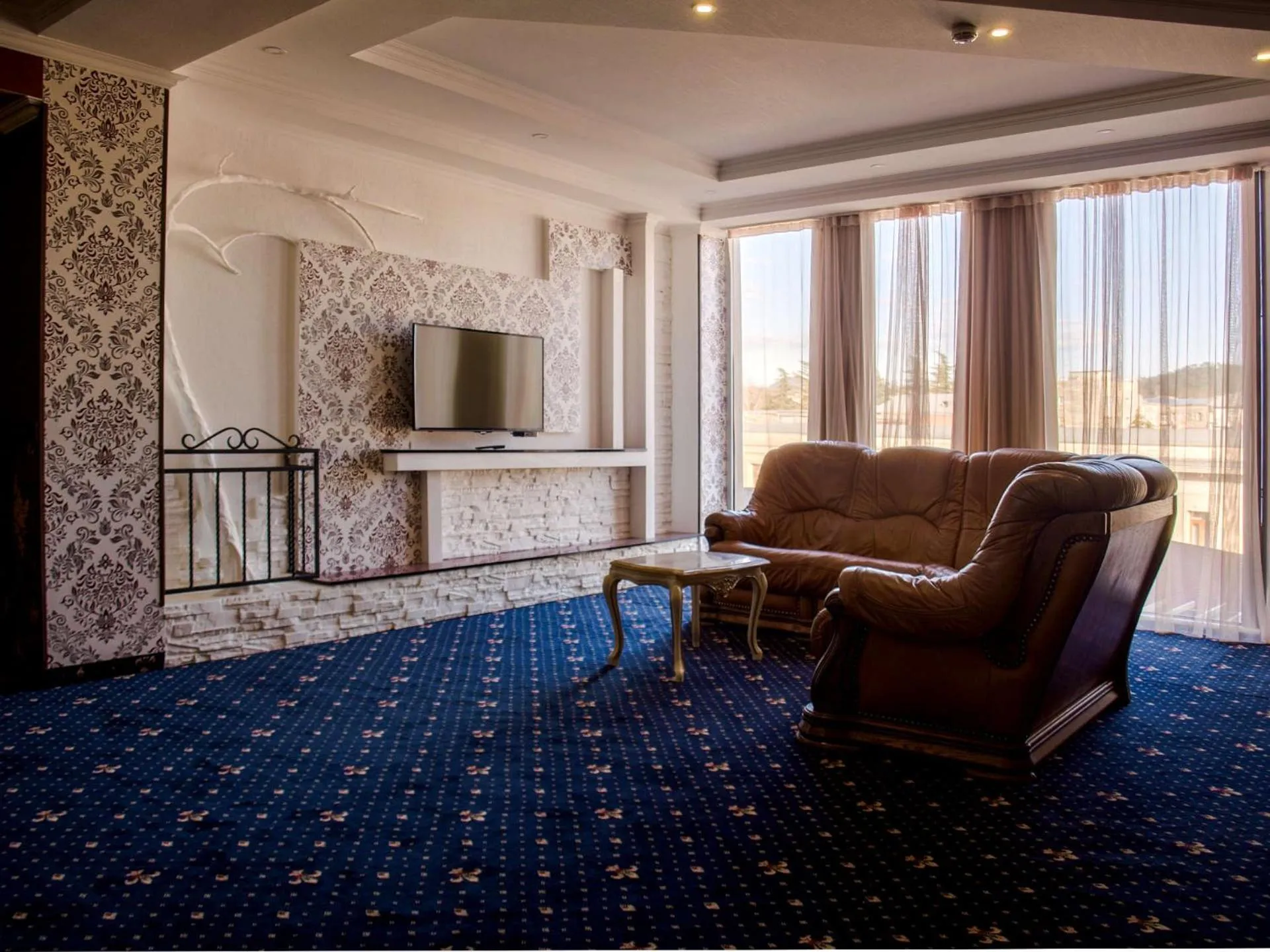 Property building in Hotel King David The Builder