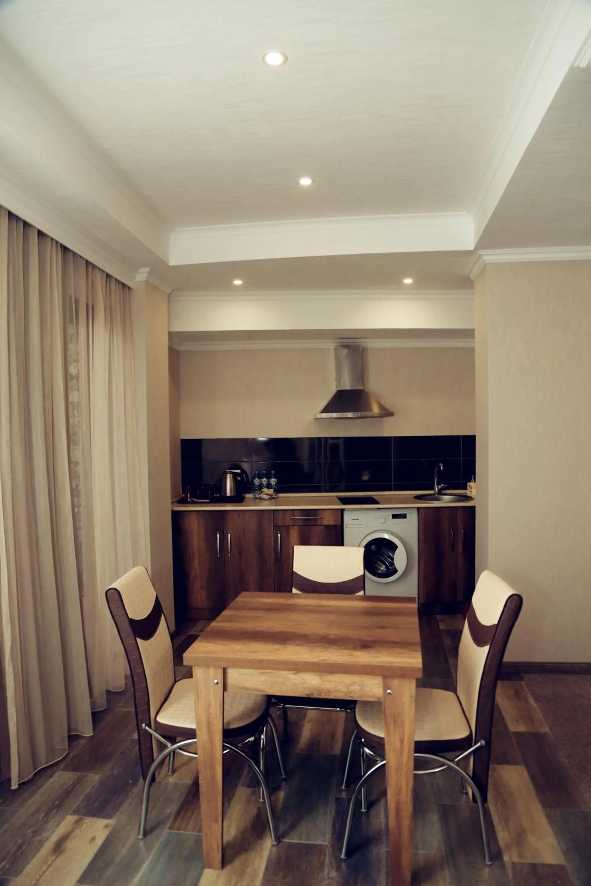 Dining area in Hotel King David The Builder