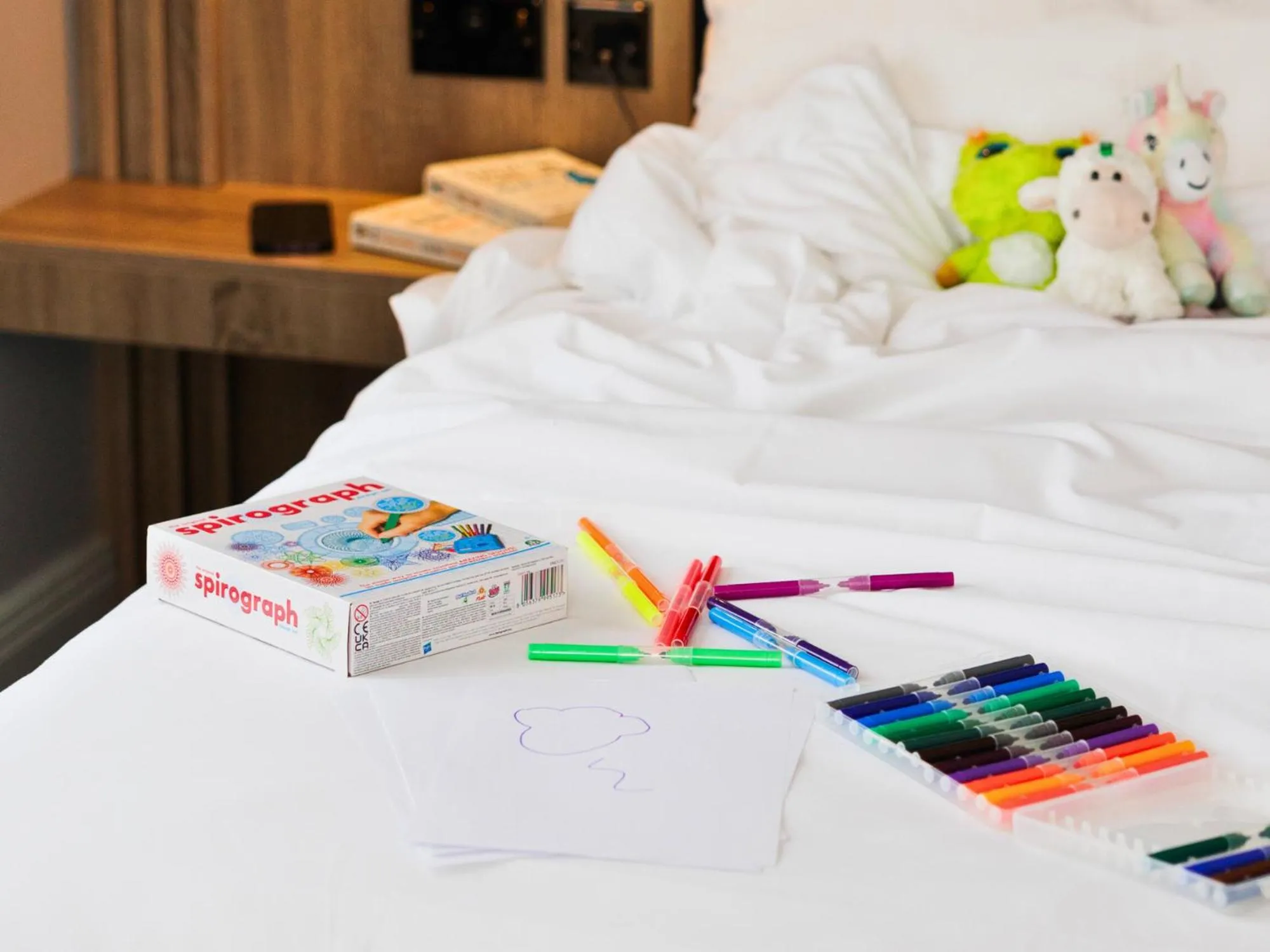 Bedroom, Bed in Springfield Hotel