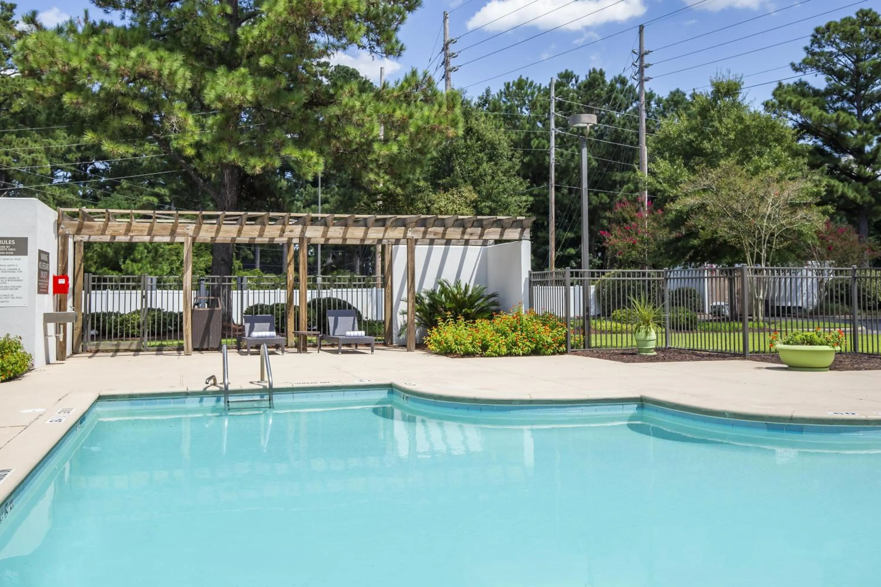 Pool view in Hampton Inn New Bern