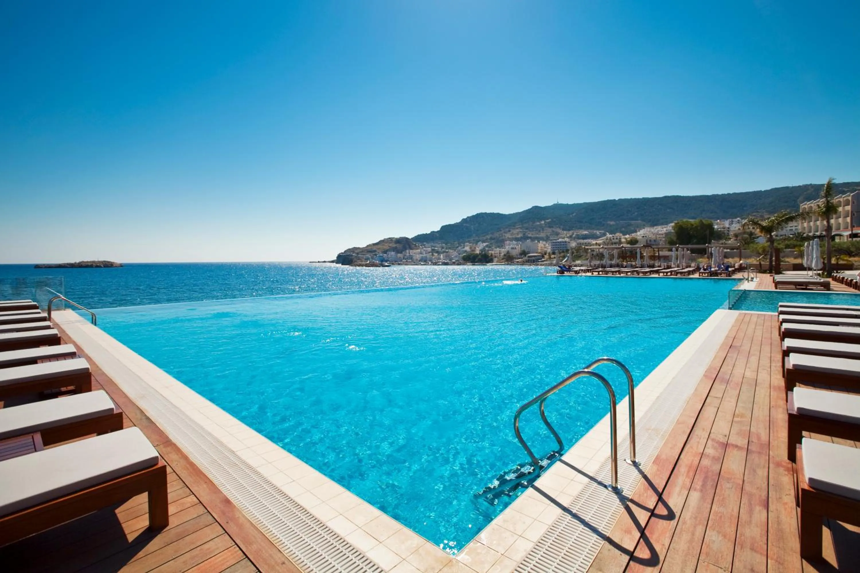 Swimming pool in Alimounda Mare Hotel