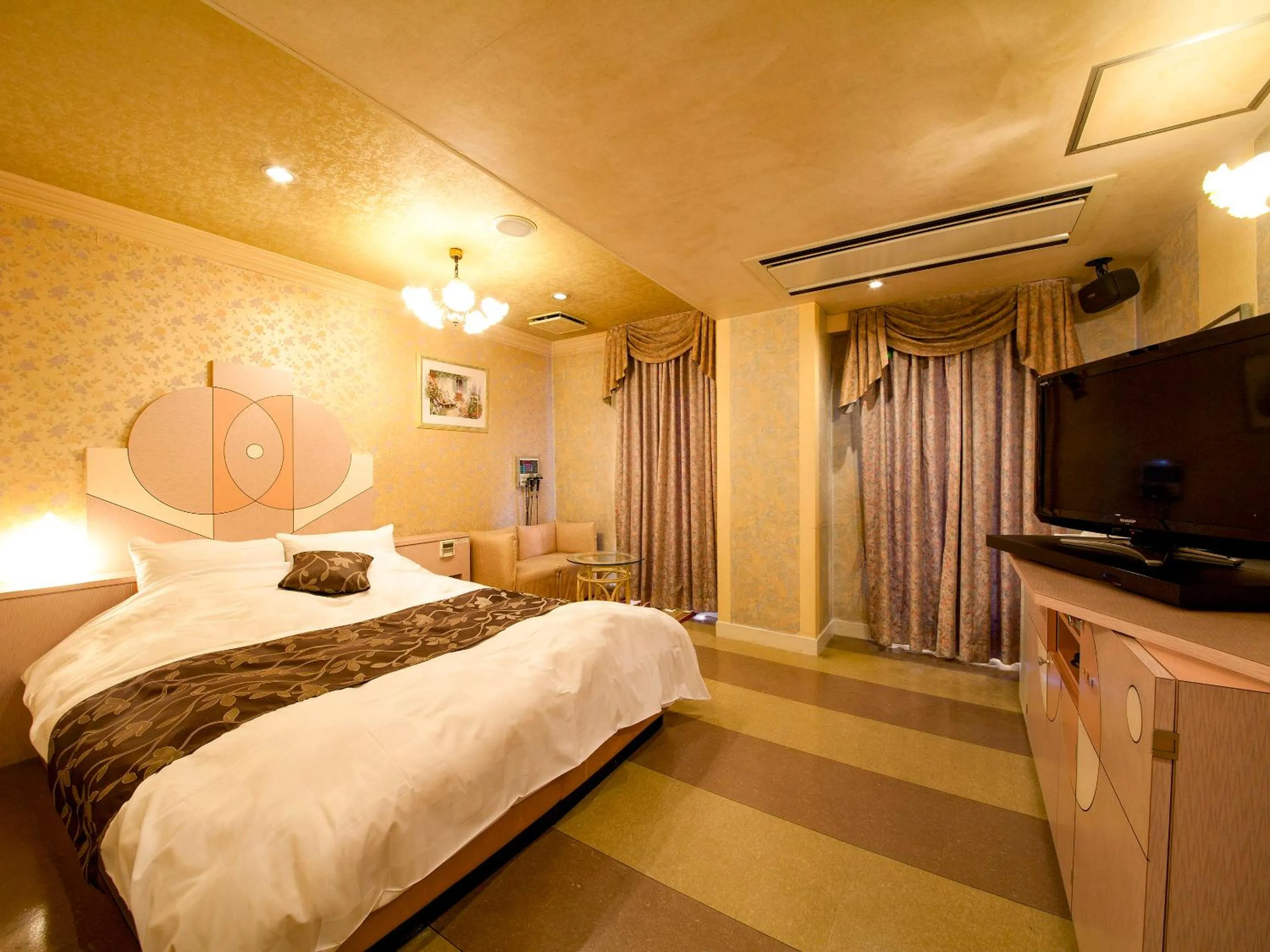 Bed in Saint martin (Adult Only)