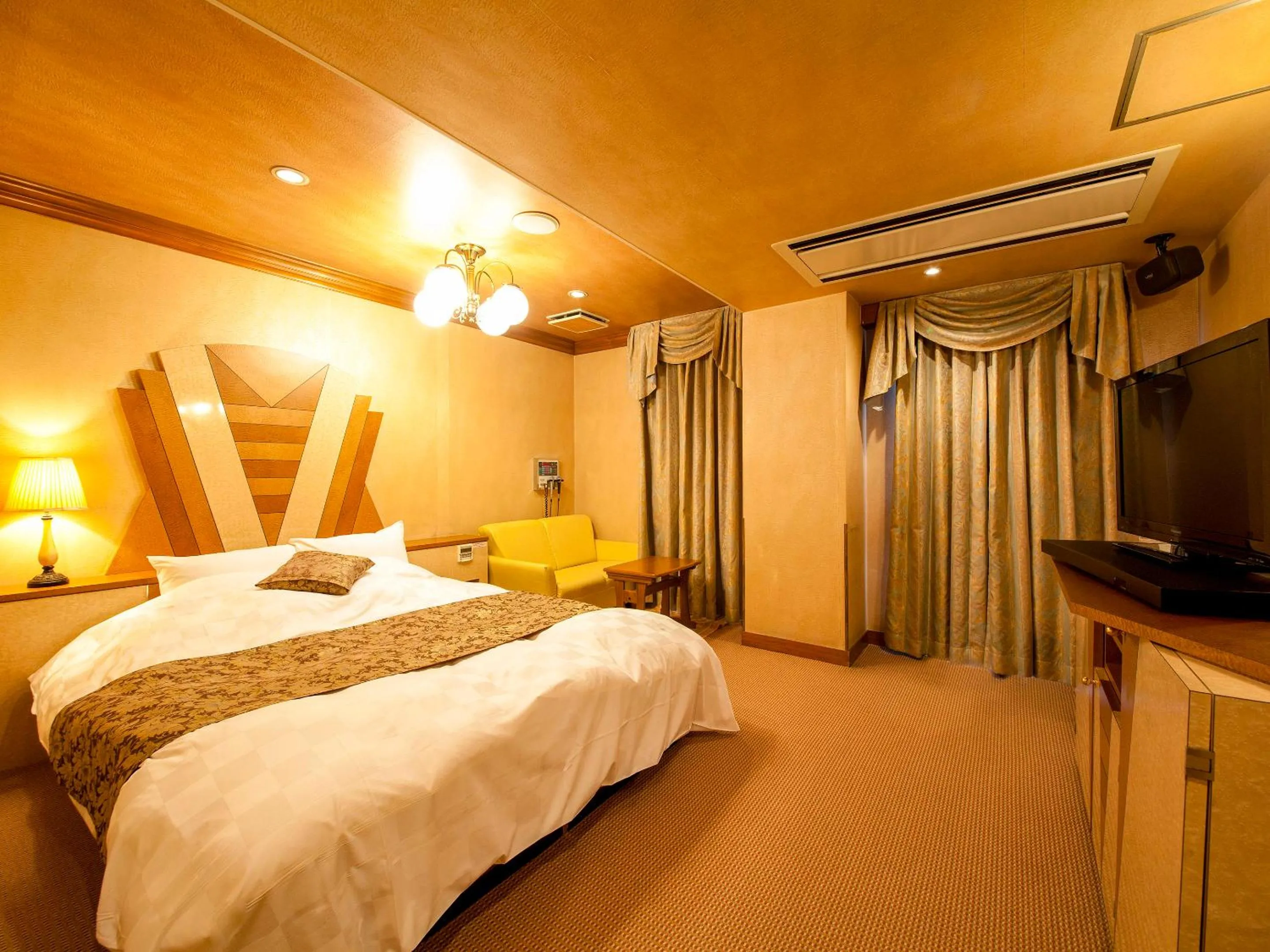 Bed in Saint martin (Adult Only)