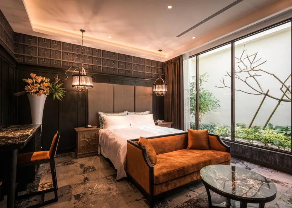 Photo of the whole room, Bed in Green Palm Motel