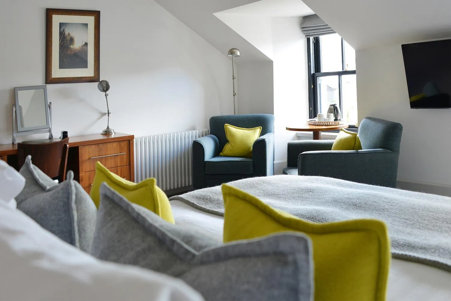 Bedroom, Bed in The Douglas Hotel