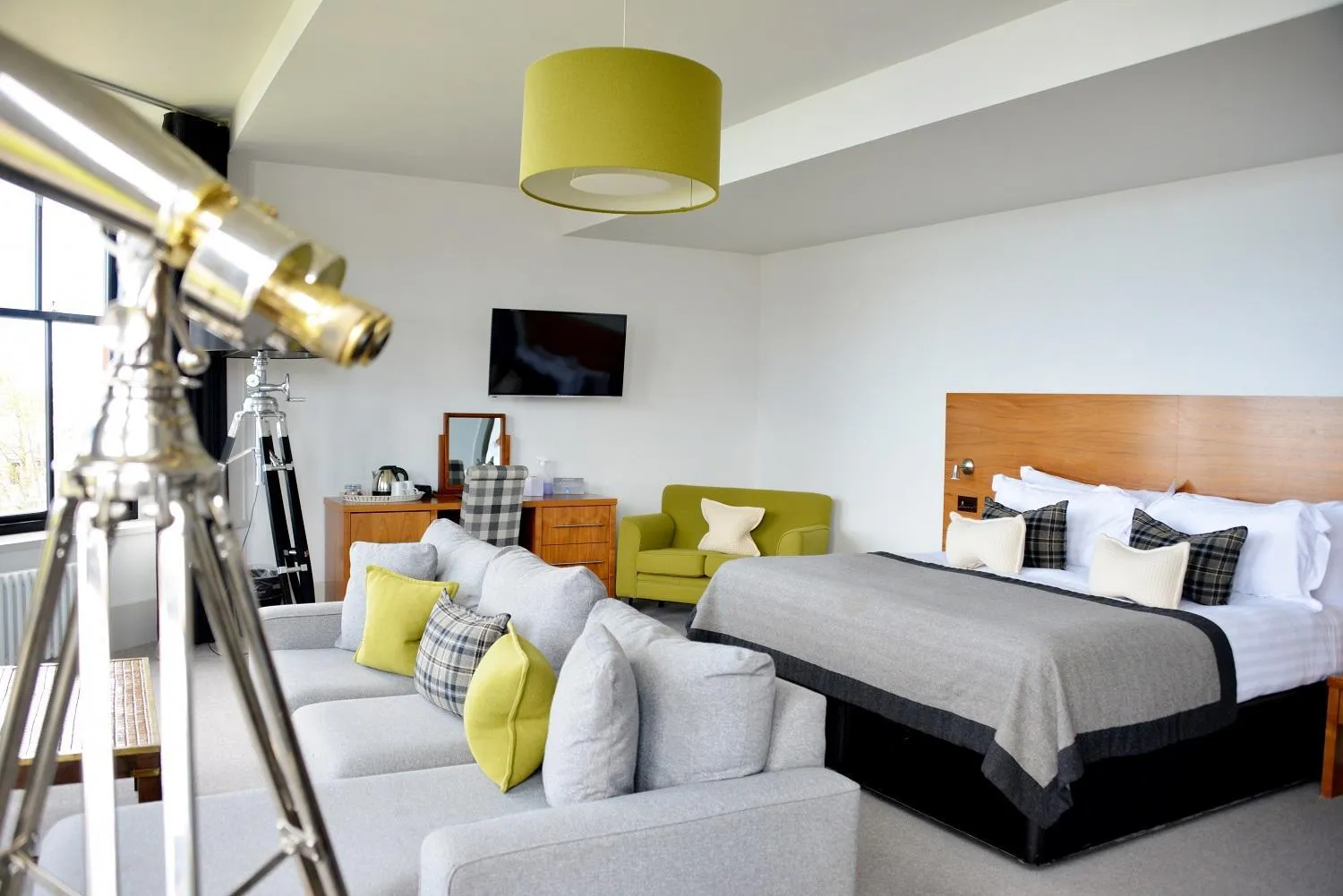 Balcony/Terrace, Bed in The Douglas Hotel