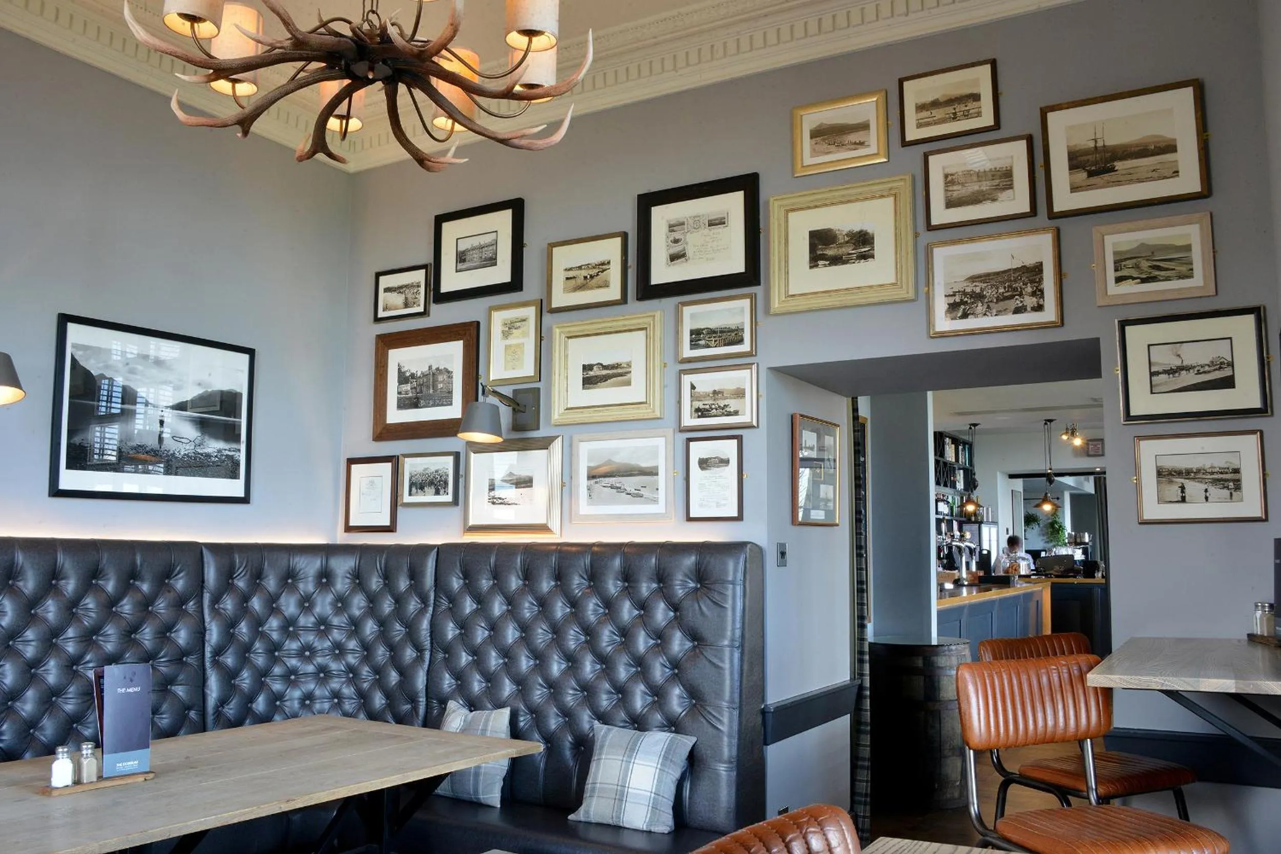 Restaurant/places to eat in The Douglas Hotel