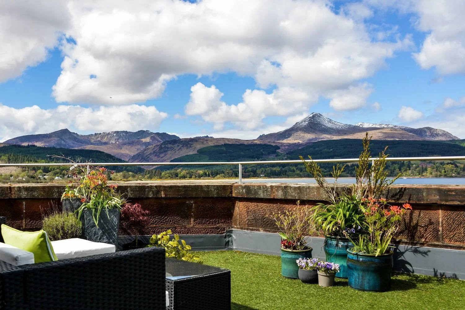 Balcony/Terrace in The Douglas Hotel