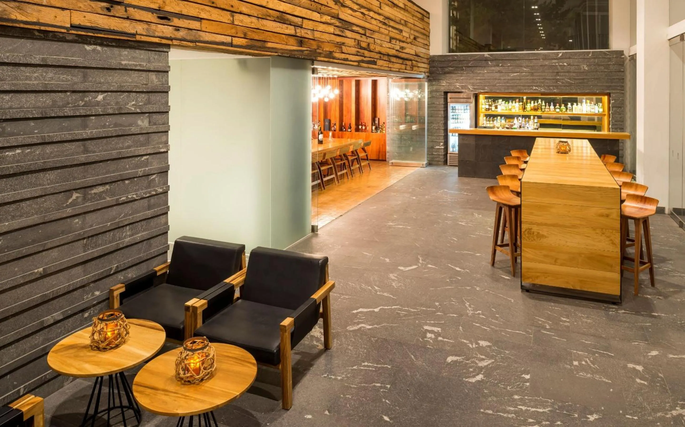 Lounge or bar in Camino Real Puebla Angelopolis