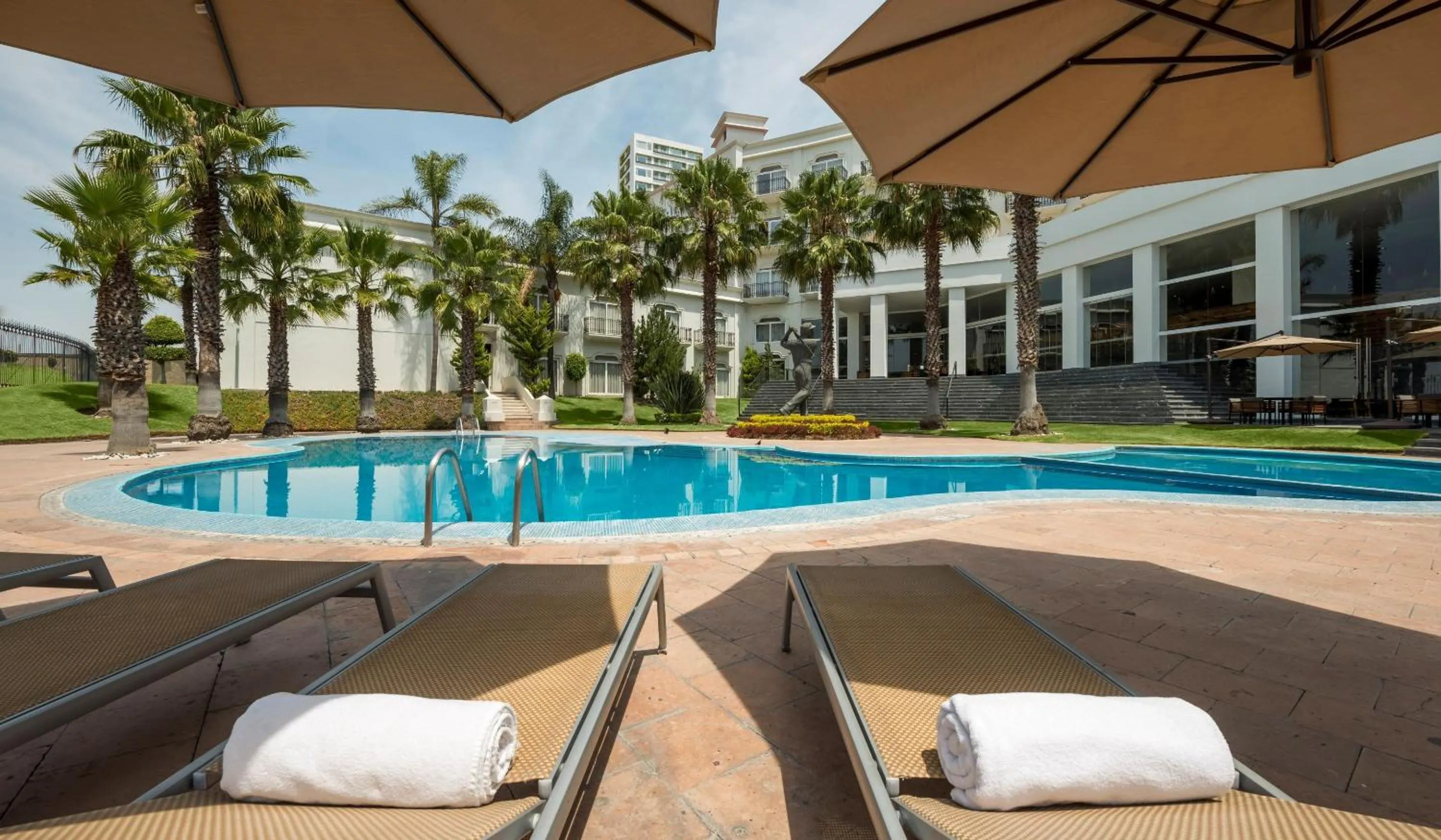 Swimming pool in Camino Real Puebla Angelopolis