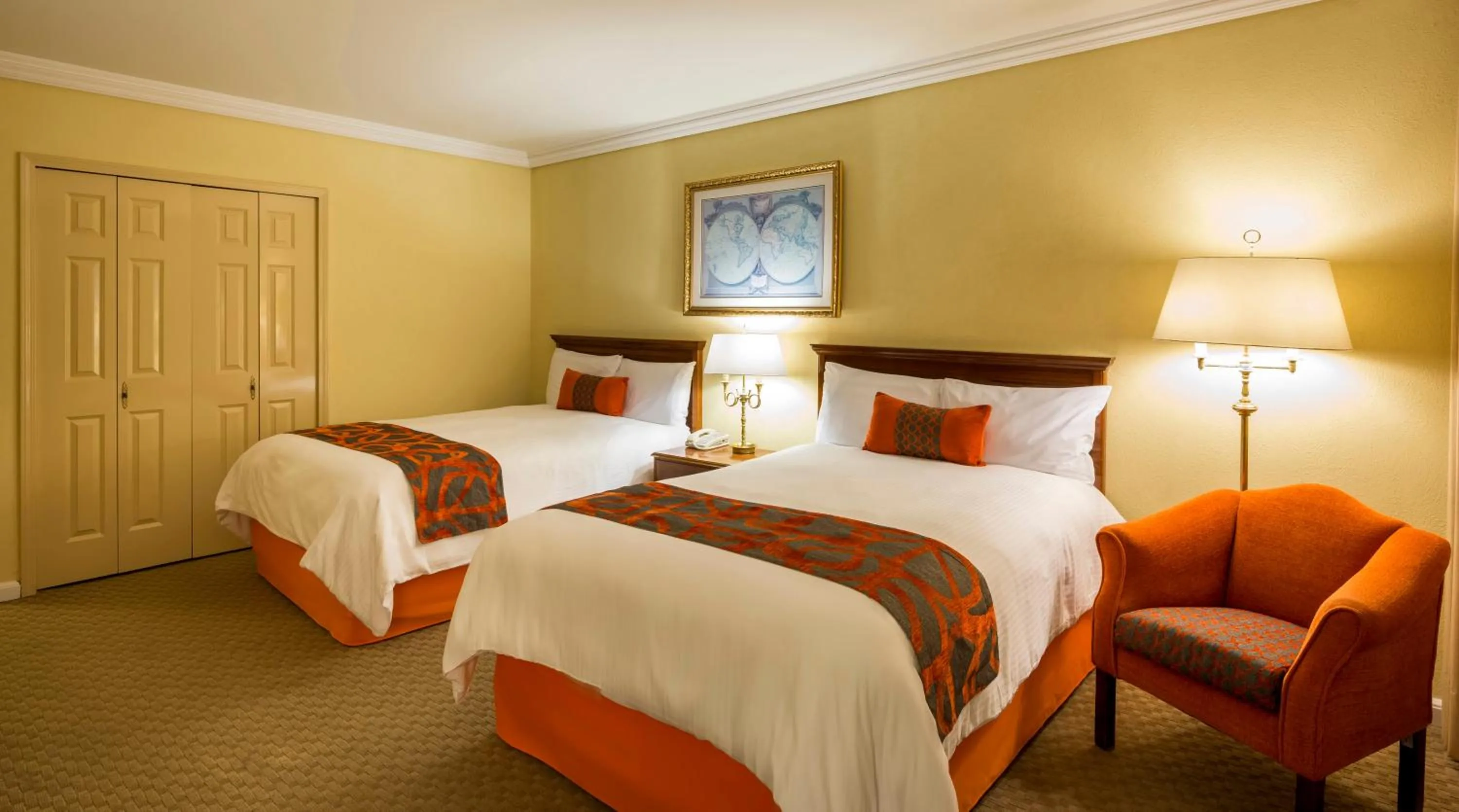 Photo of the whole room, Bed in Camino Real Puebla Angelopolis