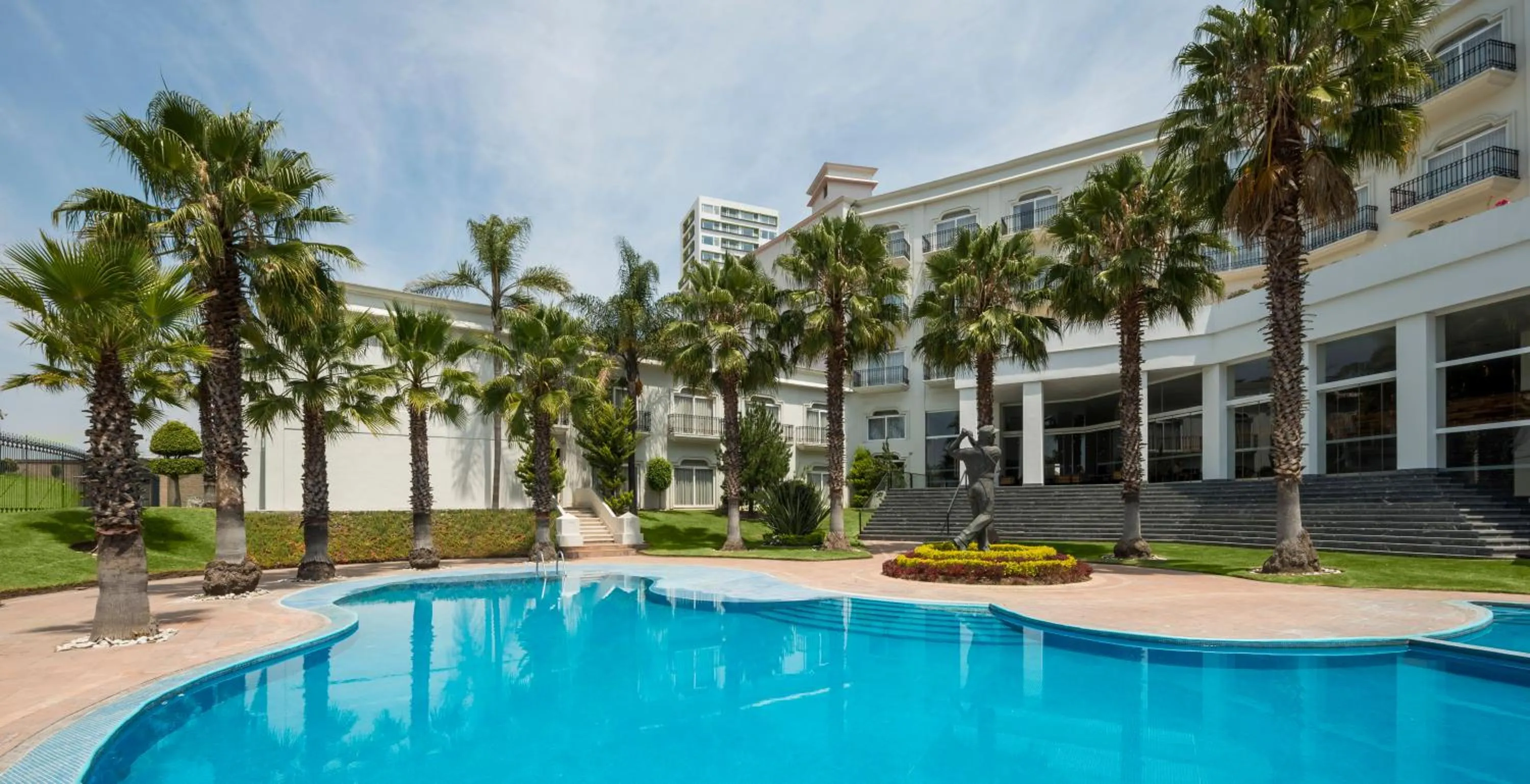 Swimming pool in Camino Real Puebla Angelopolis