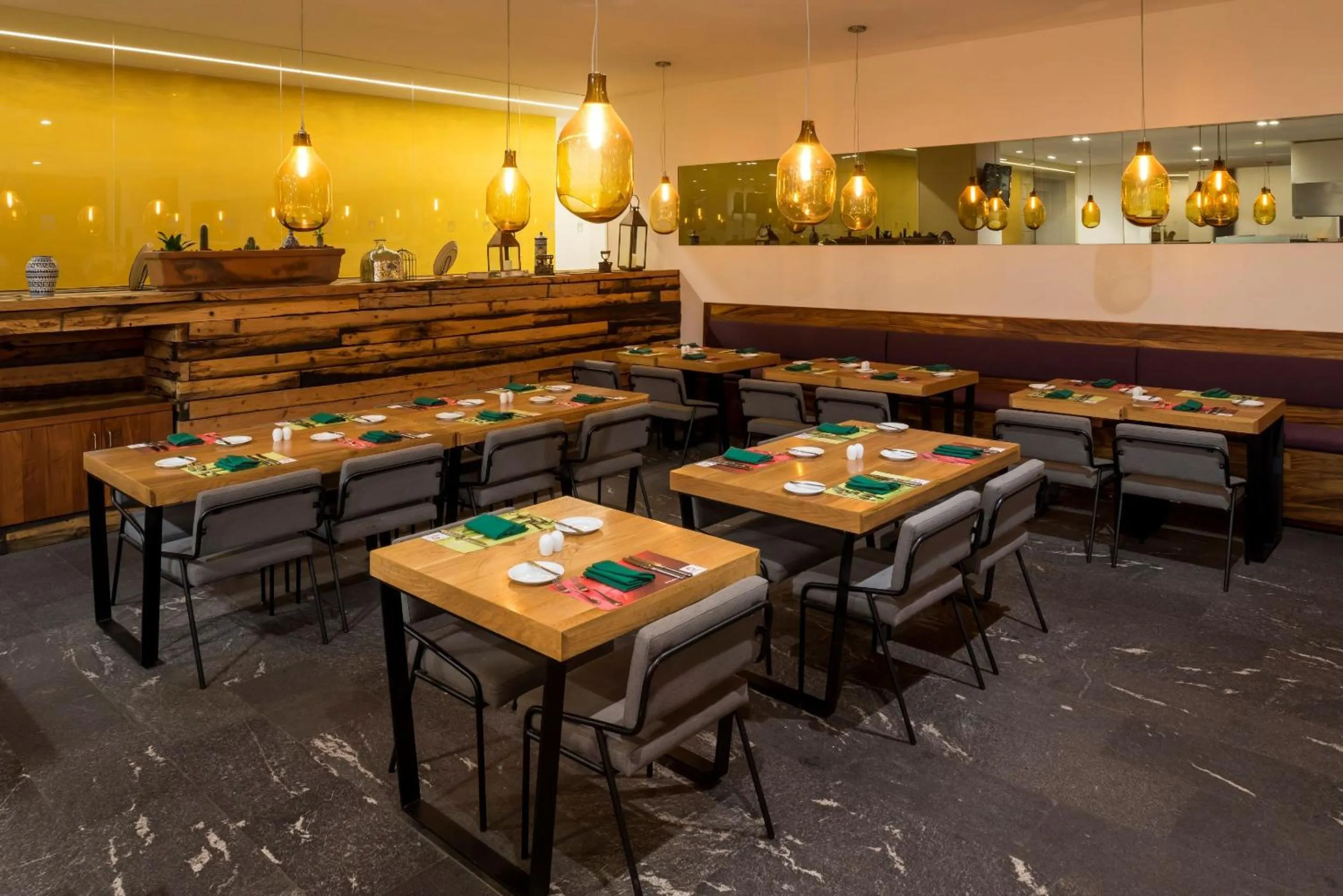 Restaurant/places to eat in Camino Real Puebla Angelopolis