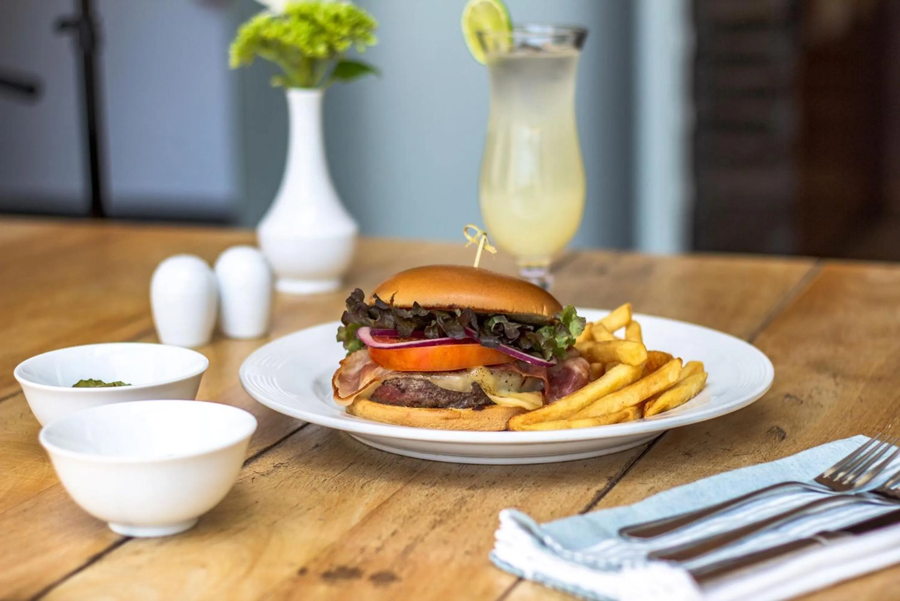 Restaurant/places to eat in Camino Real Puebla Angelopolis