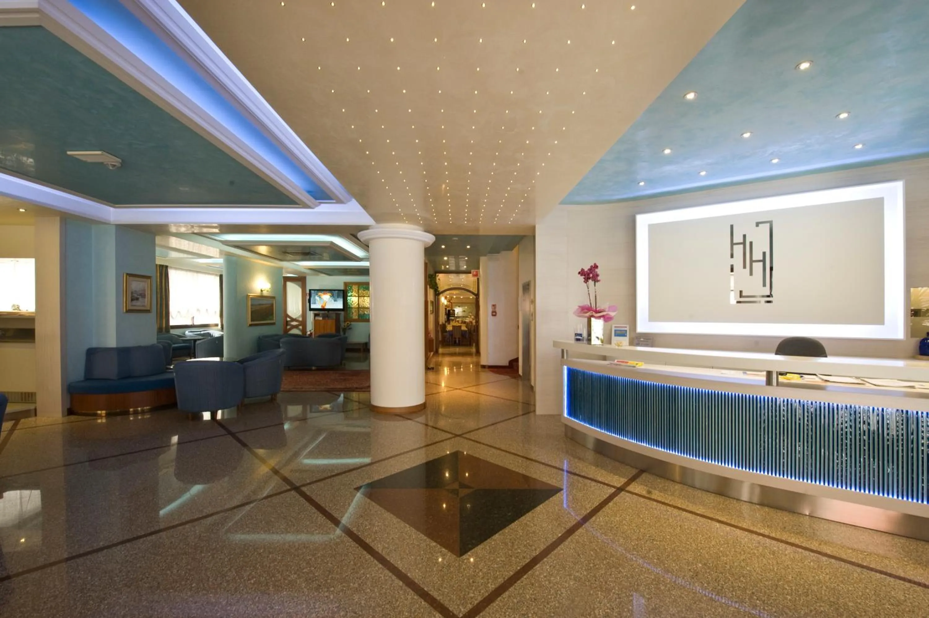 Lobby or reception in Hotel Hollywood***S
