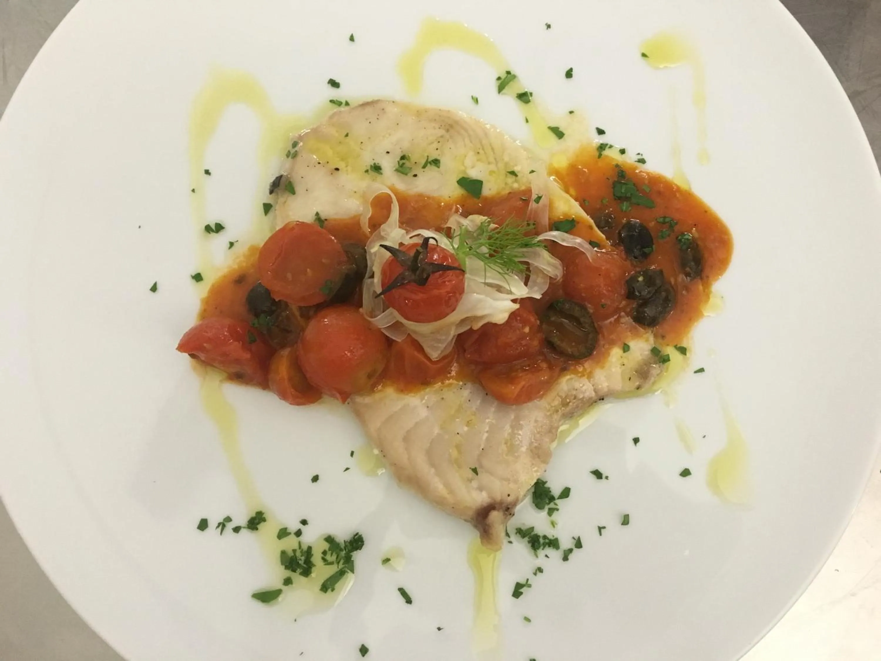 Lunch in Hotel Hollywood***S