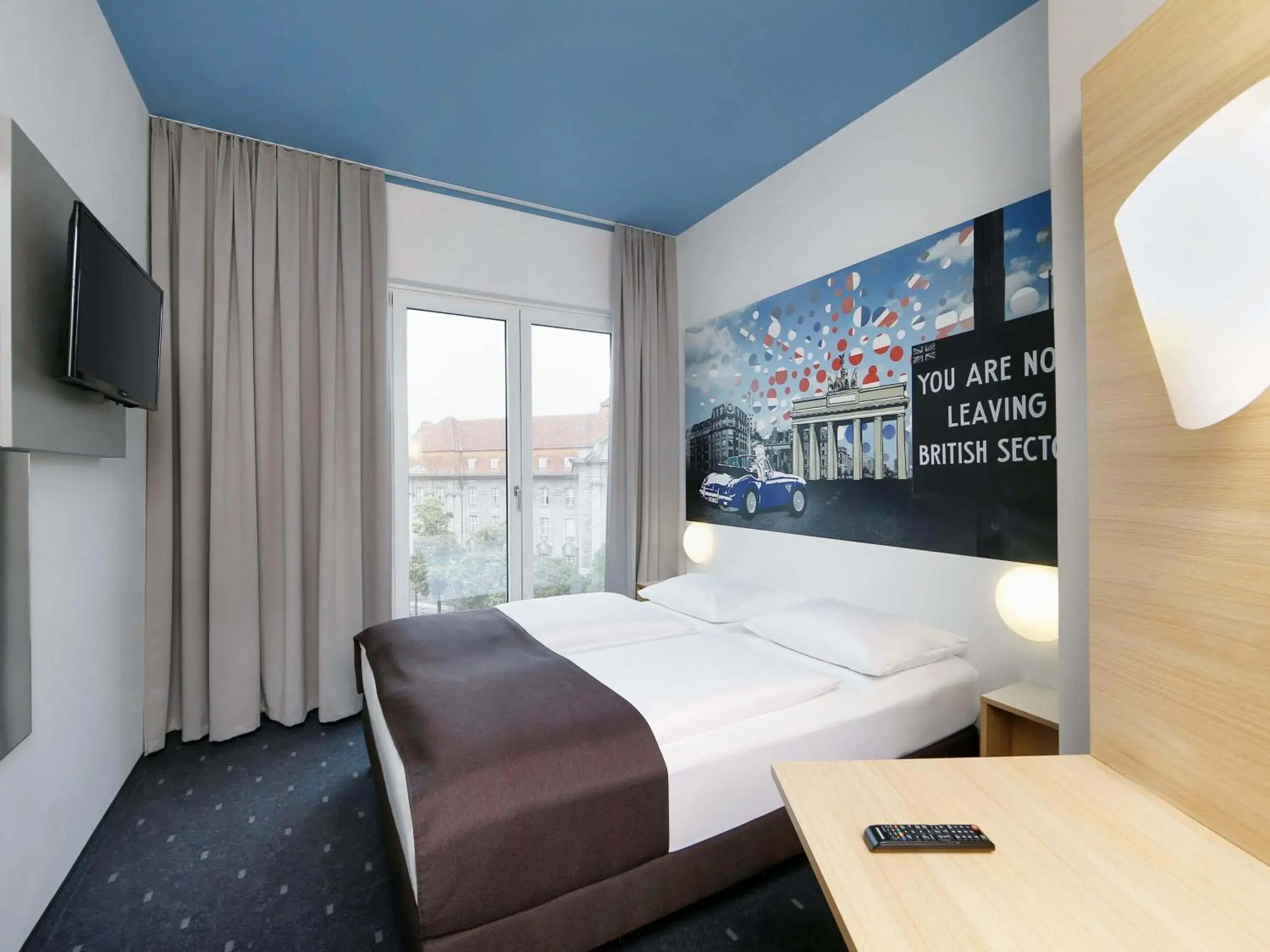 Double Room in B&B Hotel Berlin-Charlottenburg Double Room in B&B Hotel Berlin-Charlottenburg