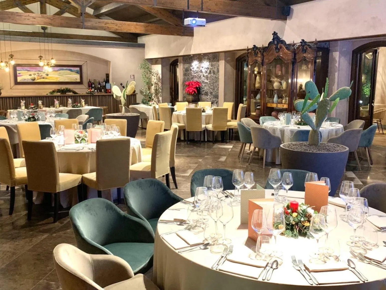 Restaurant/places to eat in Relais San Giuliano