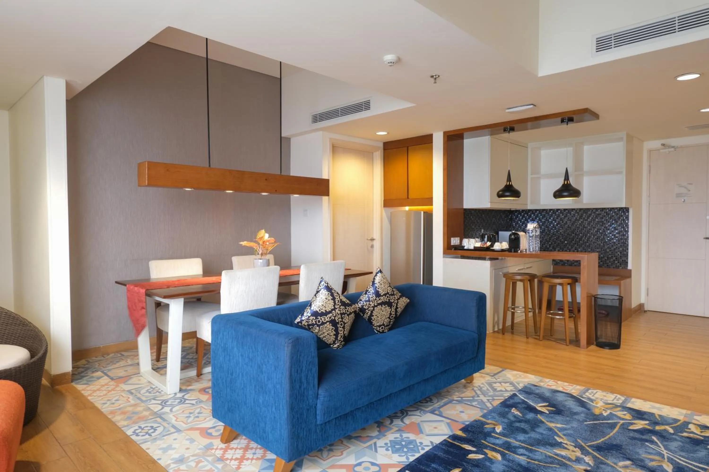 Living room in The Alana Hotel and Conference Sentul City by ASTON