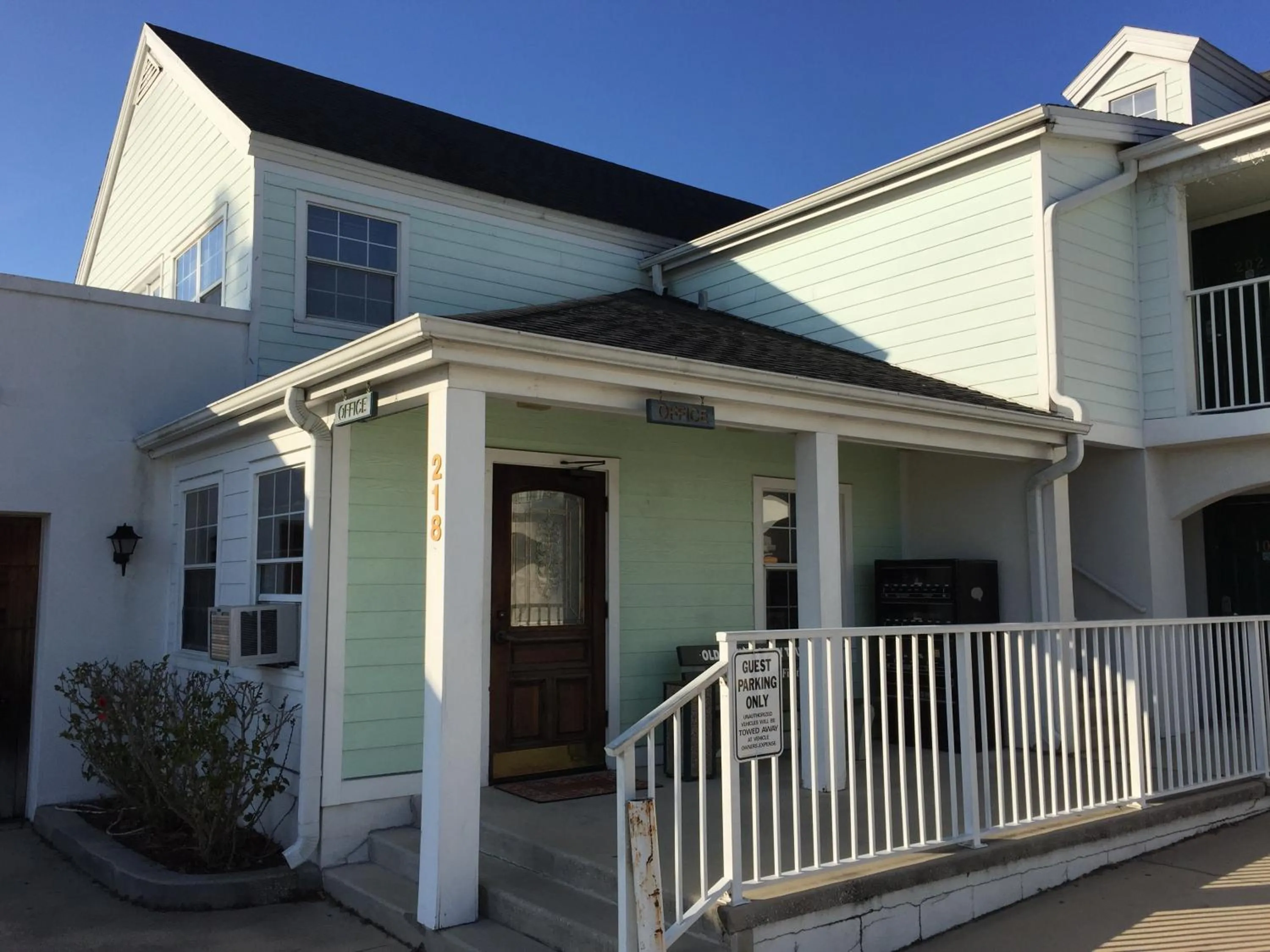 Facade/entrance in Anastasia Inn - Saint Augustine