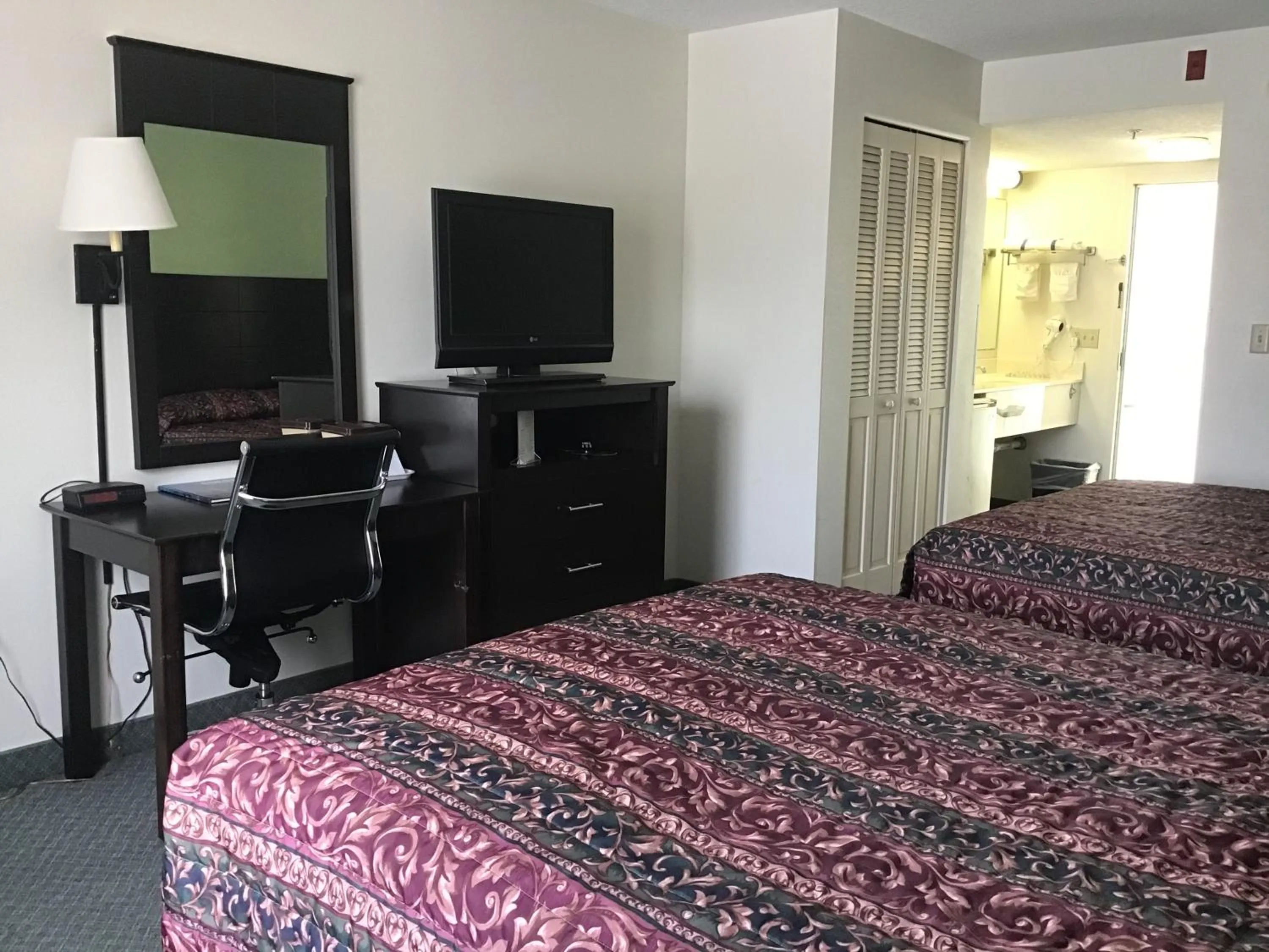 Bed in Anastasia Inn - Saint Augustine