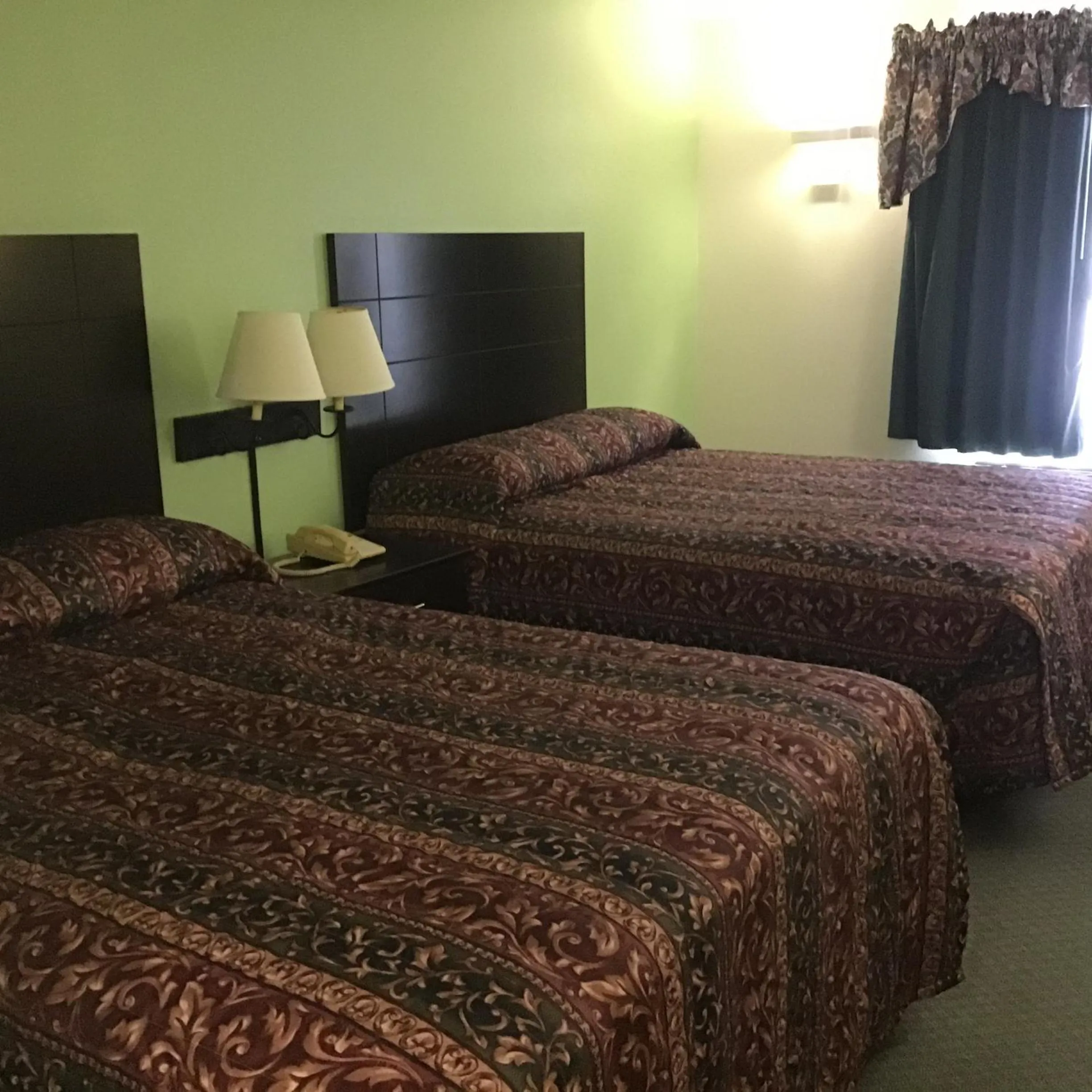 Bed in Anastasia Inn - Saint Augustine