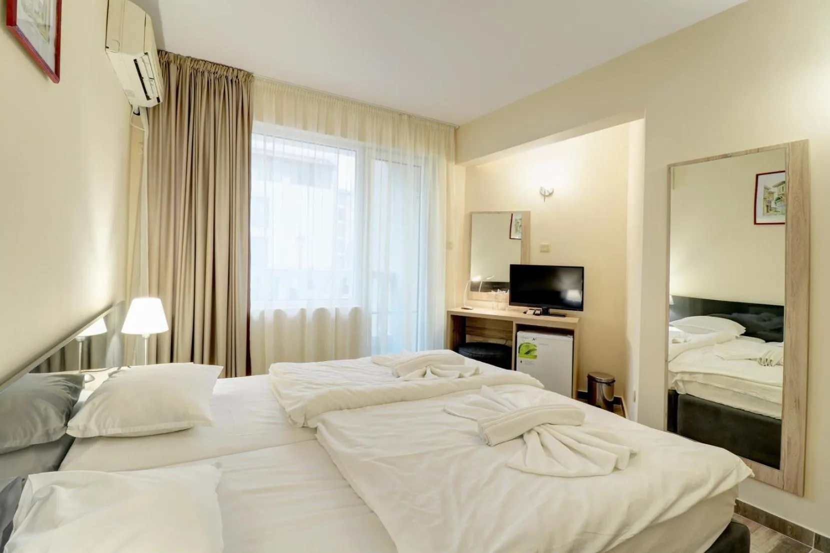 Bedroom, Bed in Family Hotel Jupiter