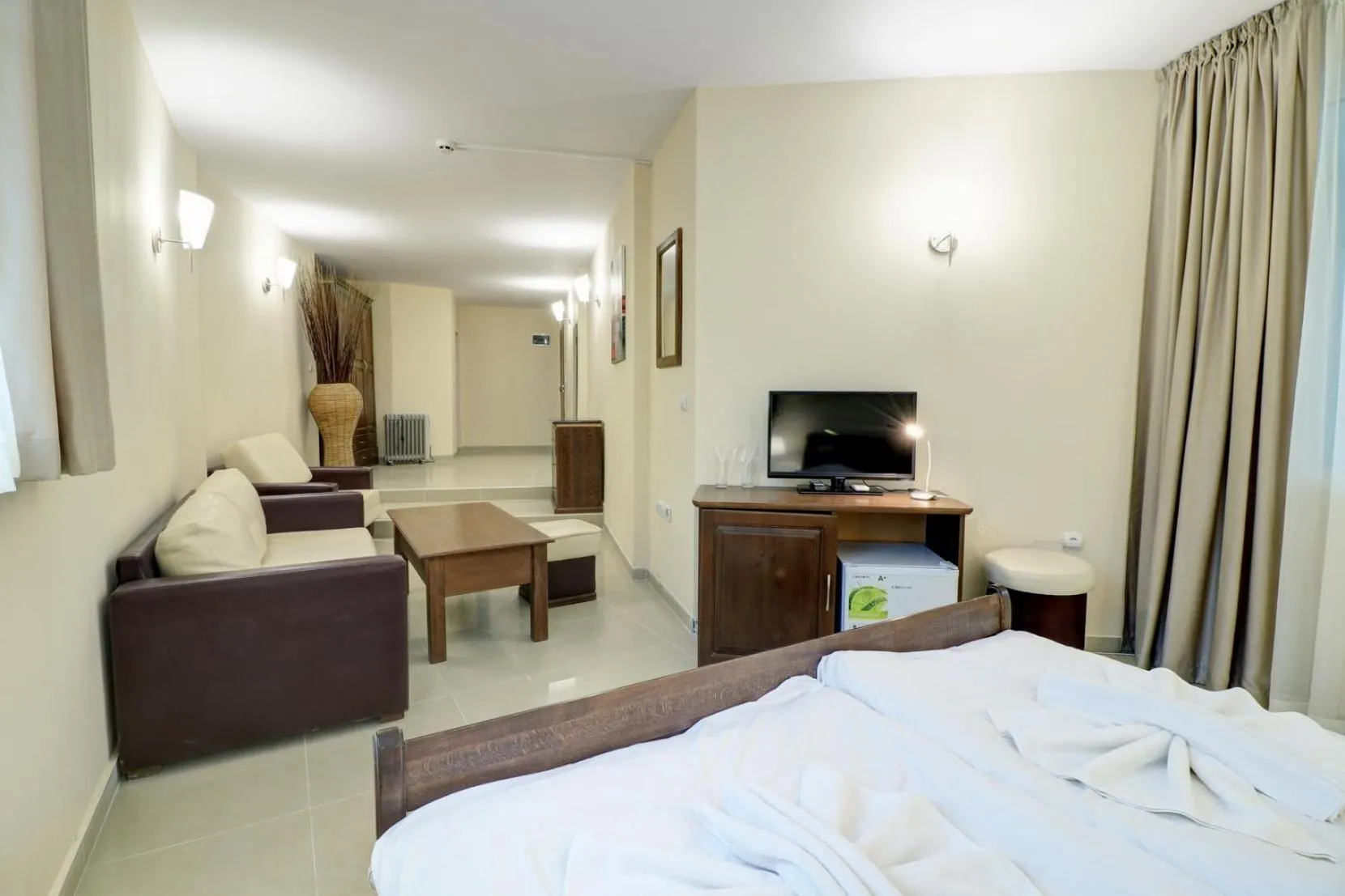 Seating area, Bed in Family Hotel Jupiter