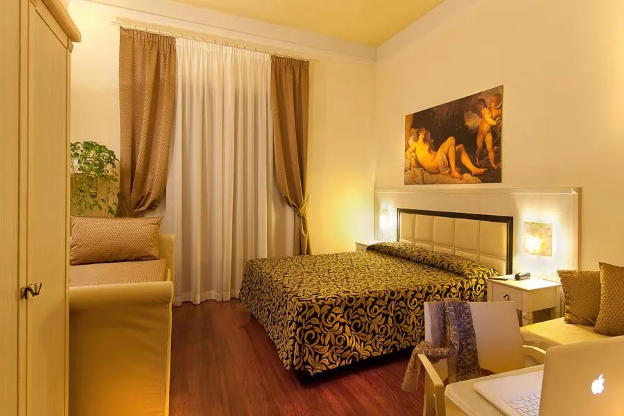 Photo of the whole room, Bed in Florence Room B&B