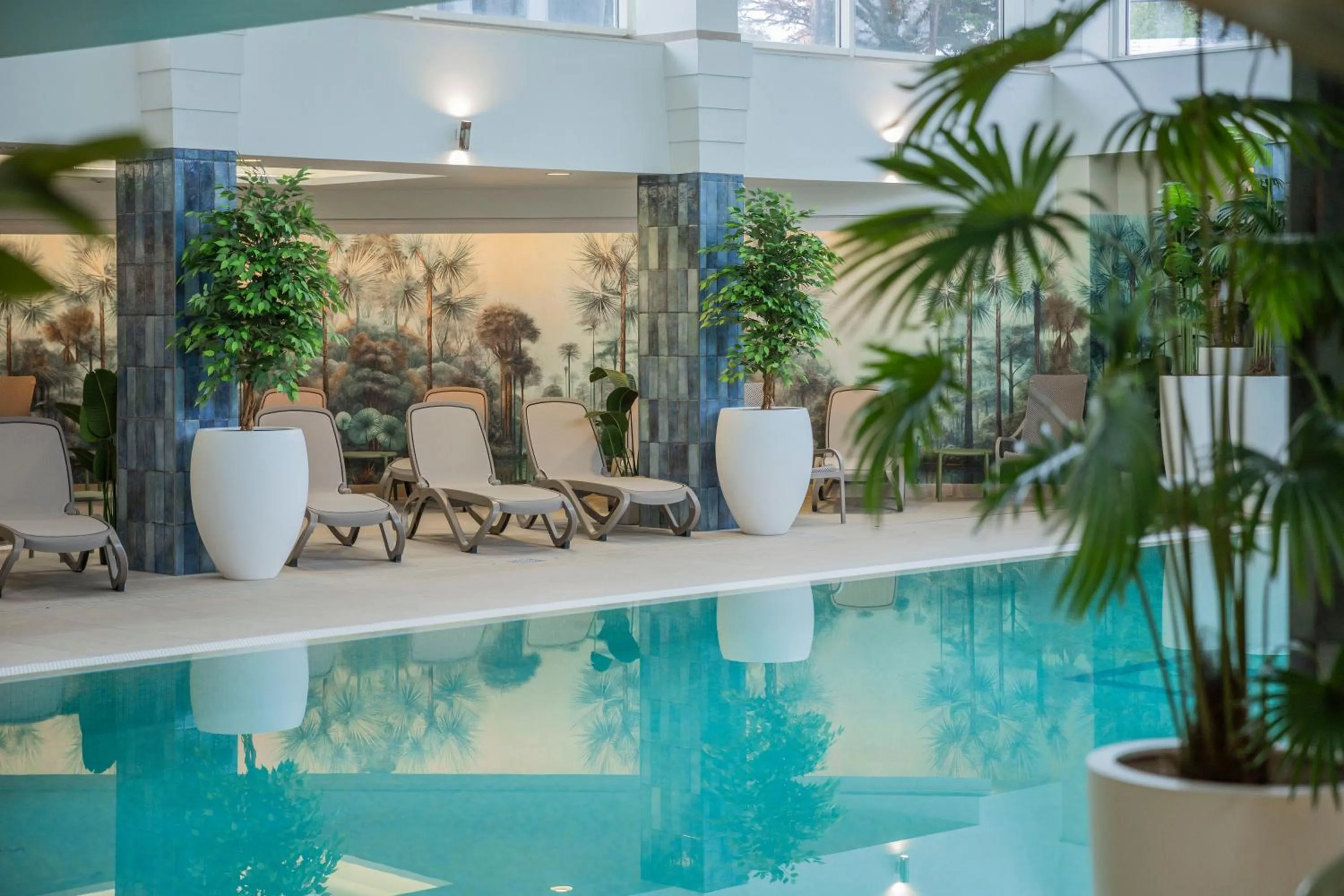 Swimming pool in Hotel Atlantis Wellness & Conference