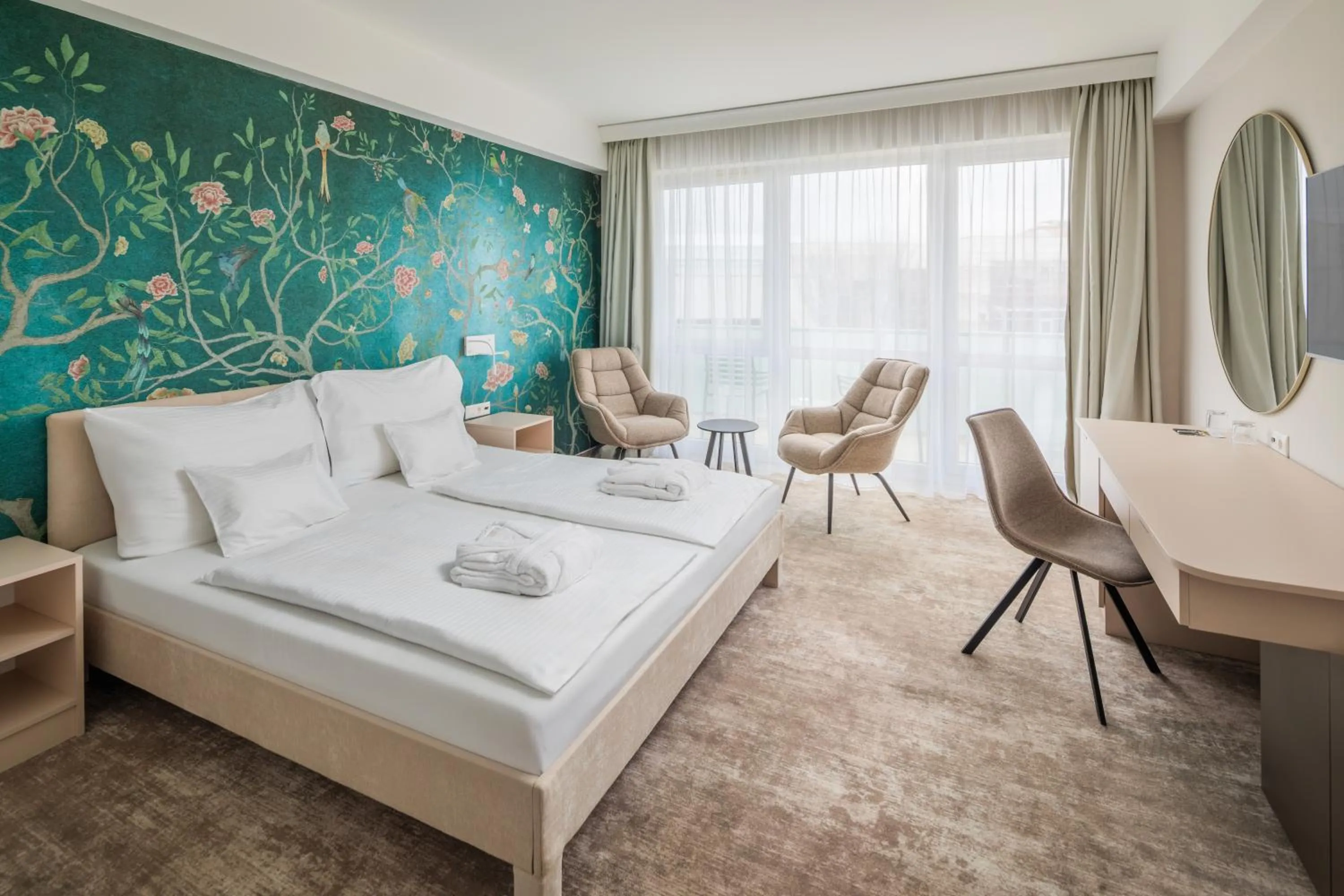 Living room, Bed in Hotel Atlantis Wellness & Conference