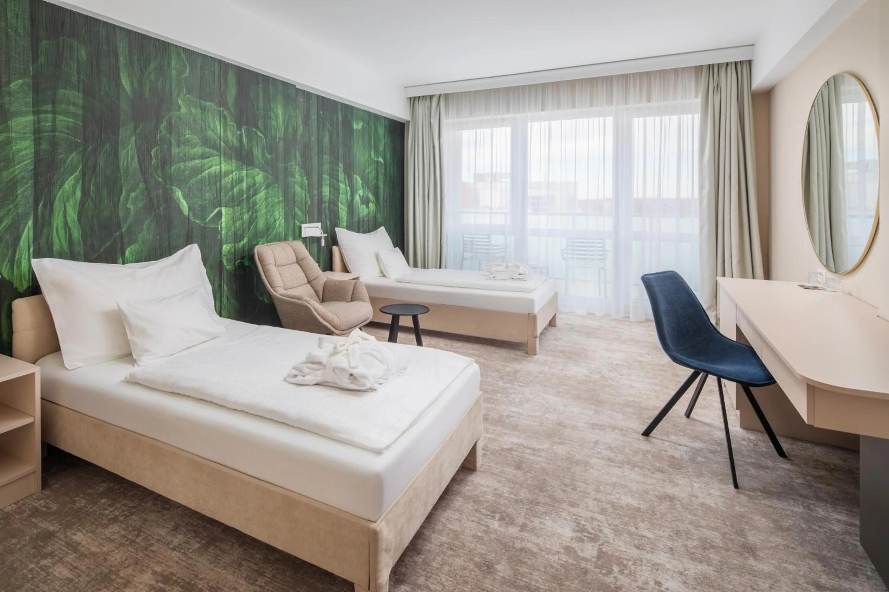 Bedroom, Bed in Hotel Atlantis Wellness & Conference