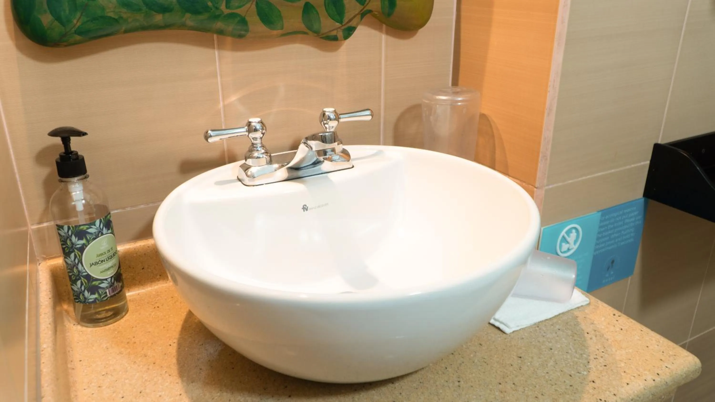 Bathroom in Hotel Galapagos Suites B&B