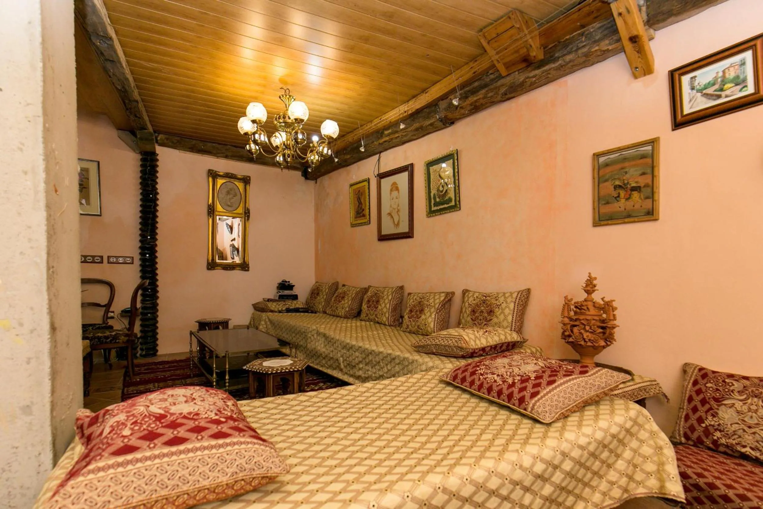Charming Andalusian house - free parking