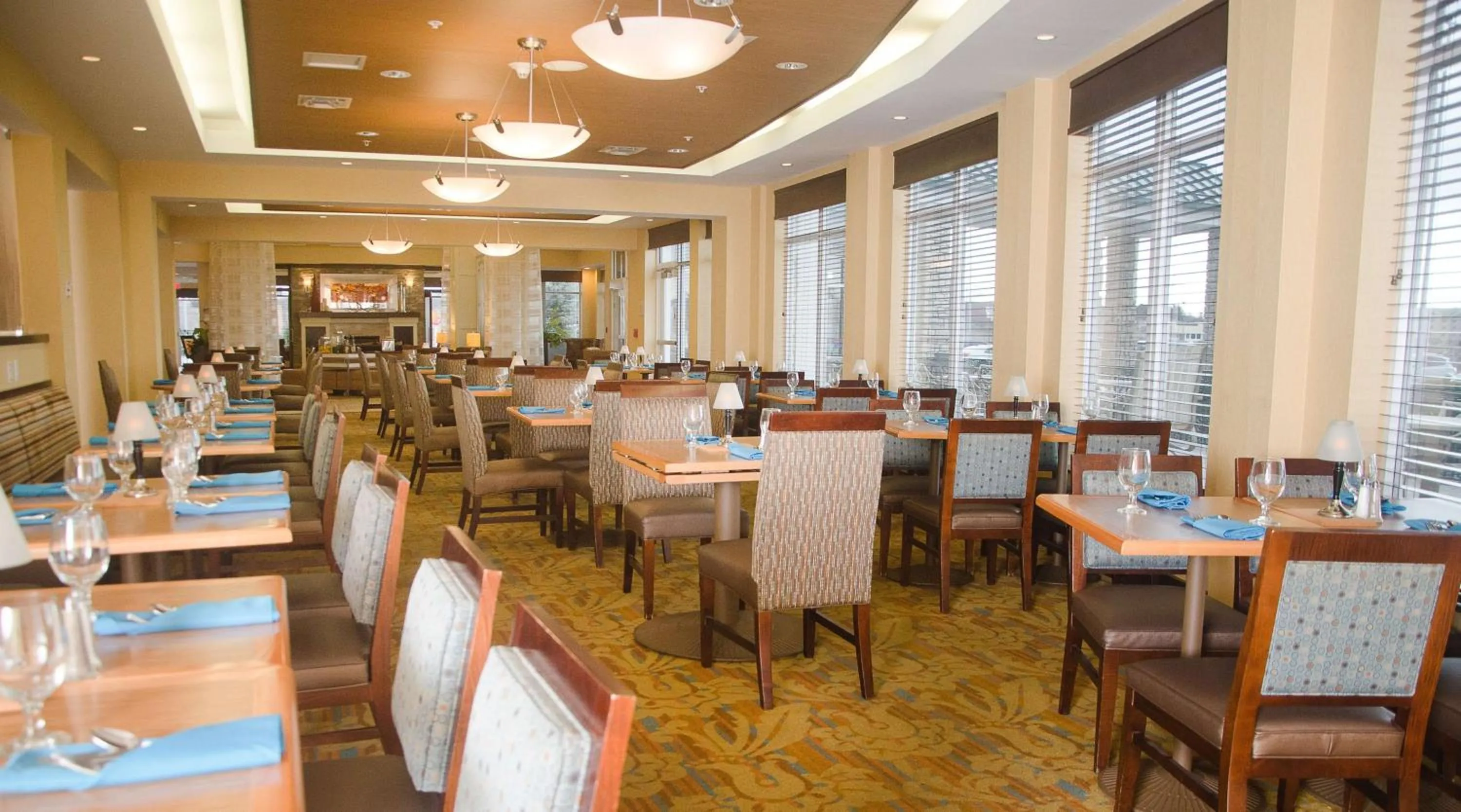 Restaurant/places to eat in Hilton Garden Inn Watertown
