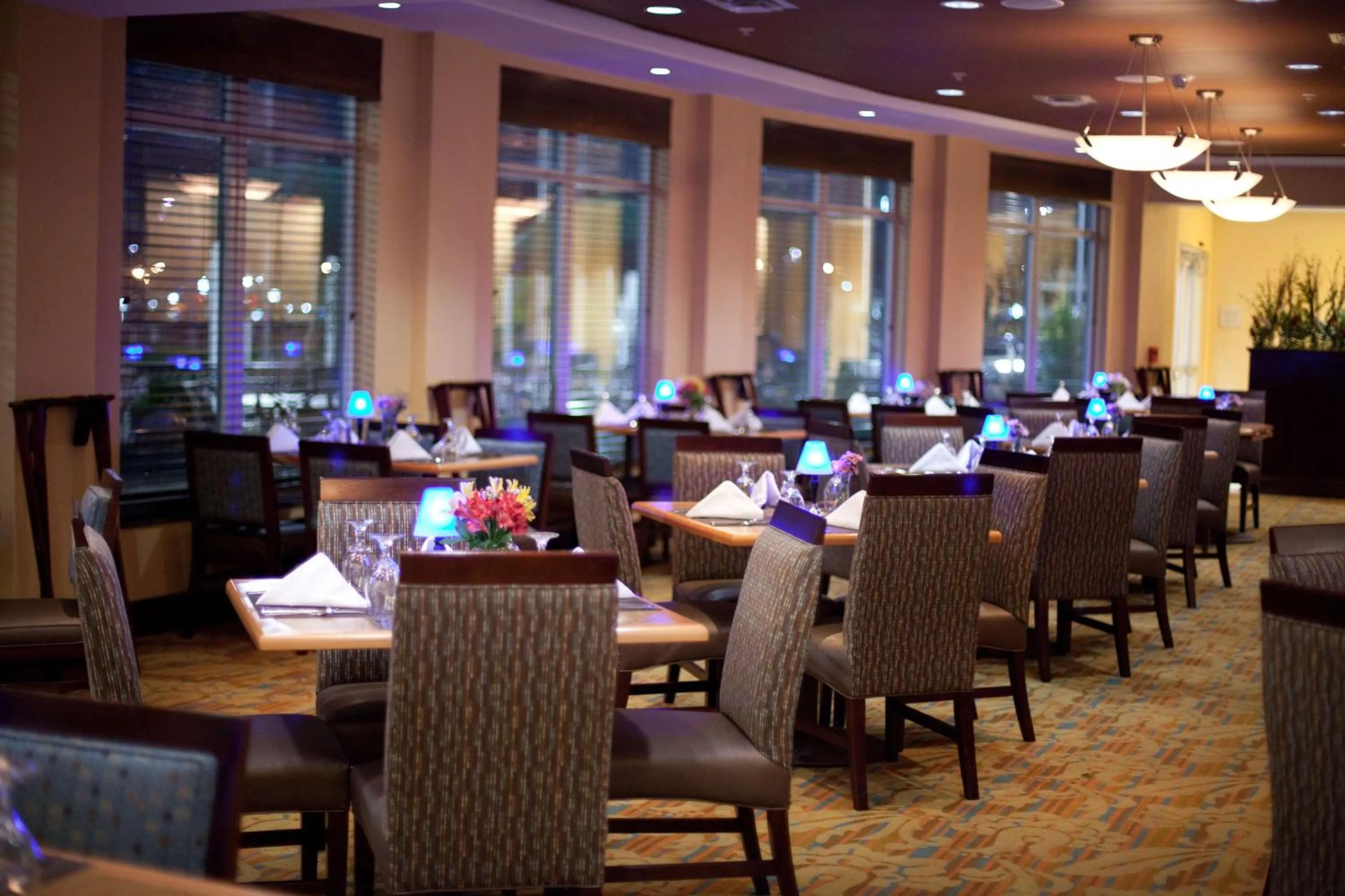Restaurant/places to eat in Hilton Garden Inn Watertown