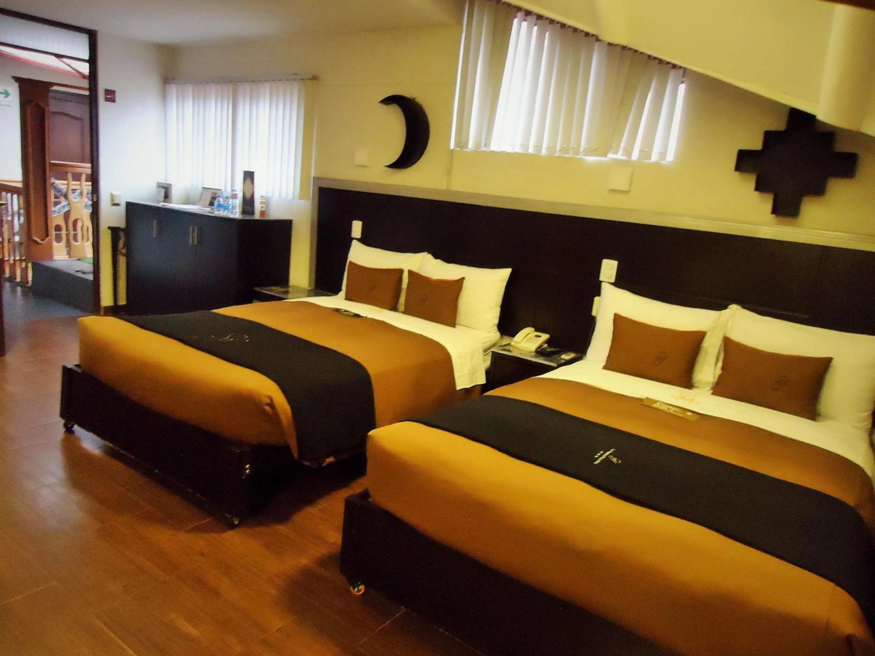 Bed in Hotel San Francisco Plaza