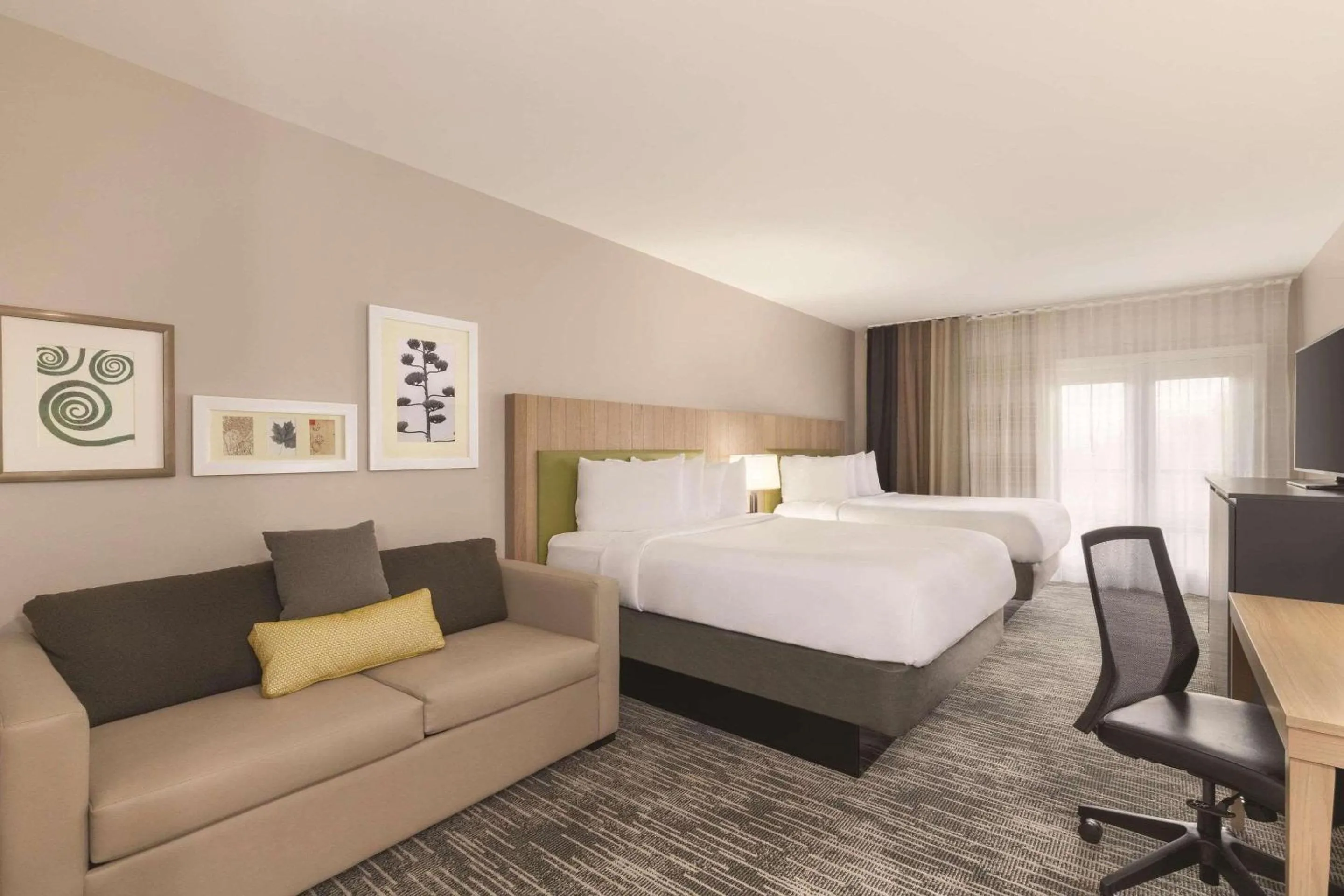 Bedroom, Bed in Country Inn & Suites by Radisson, Sevierville-Kodak, TN