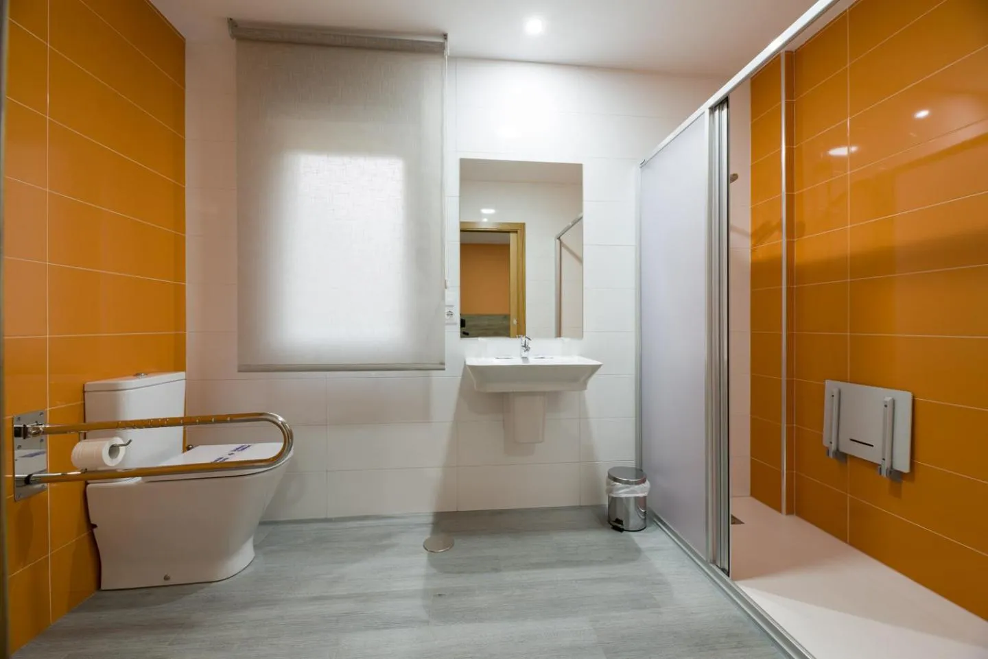 Shower in A Chousa