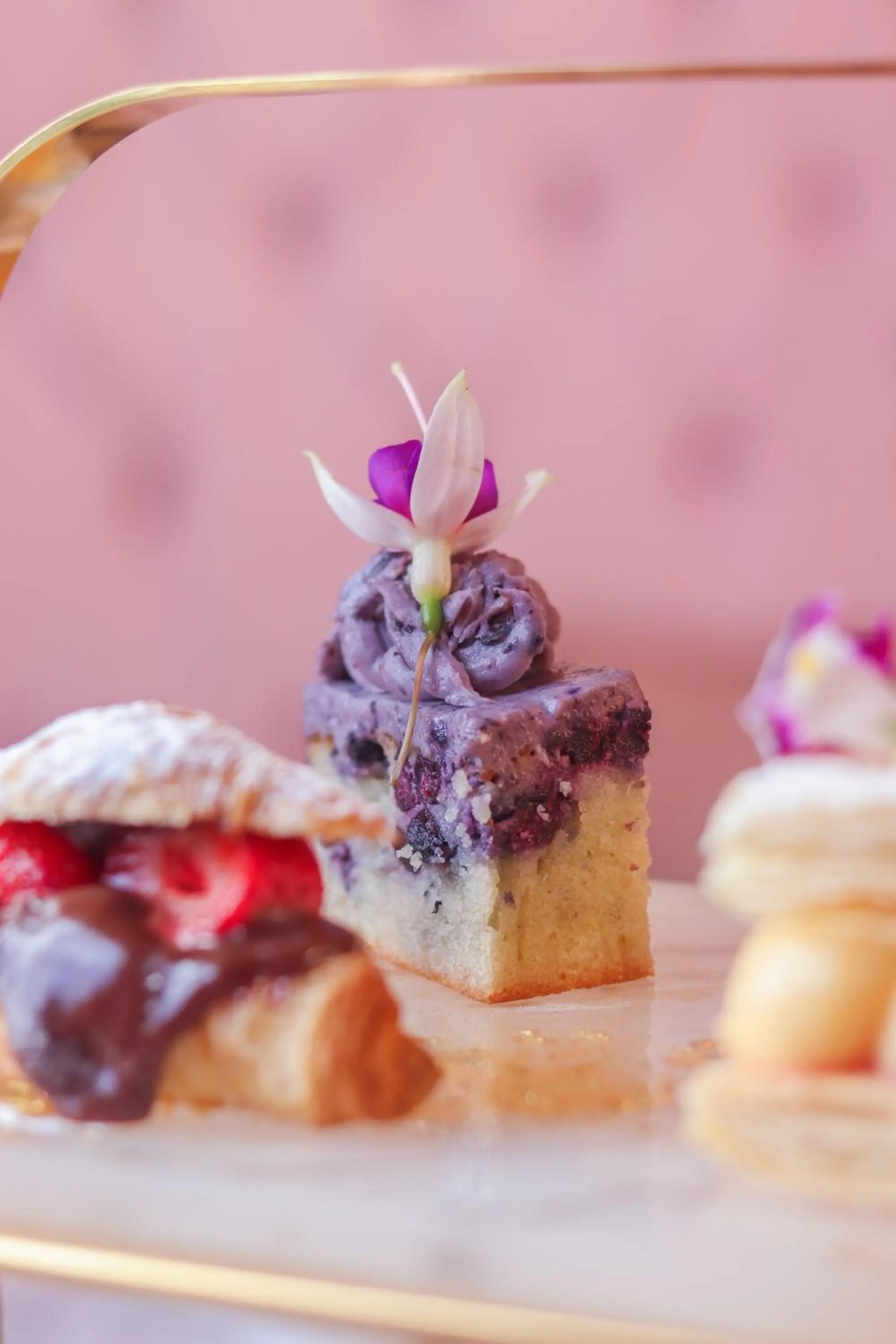 Breakfast in Hotel Colline de France