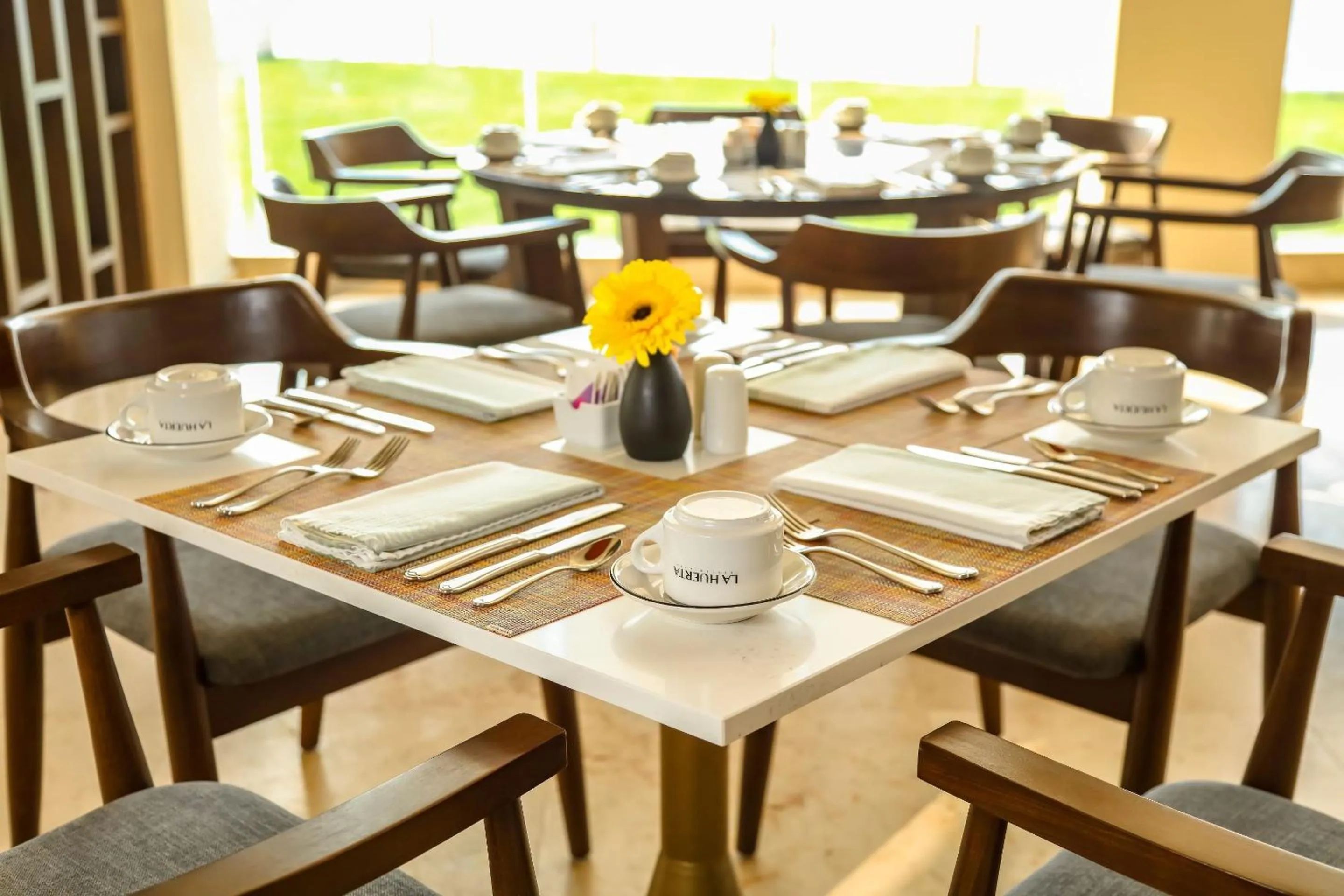 Restaurant/places to eat in Camino Real Veracruz