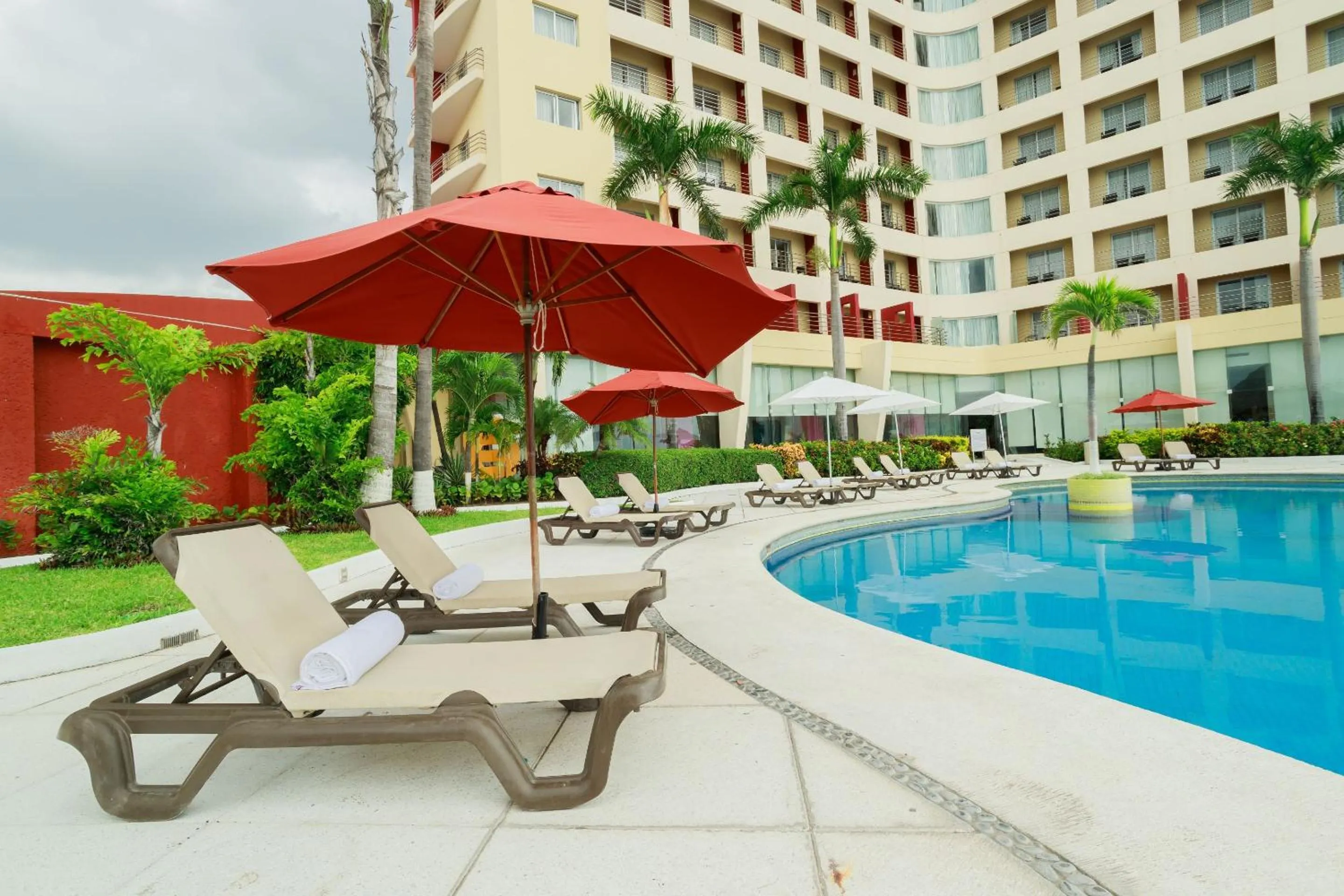 Swimming pool in Camino Real Veracruz