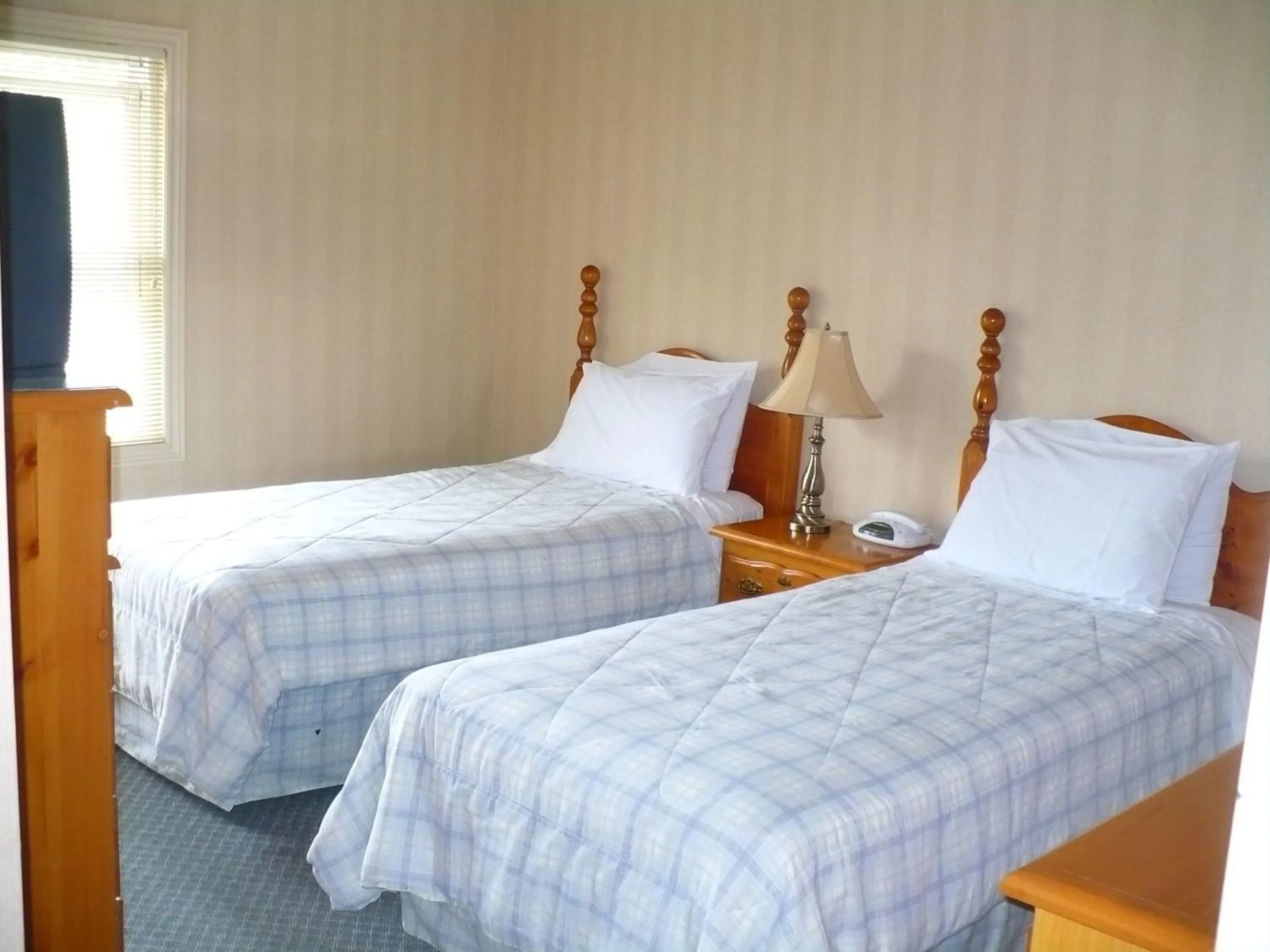 Bed in Rainbow Bed & Breakfast