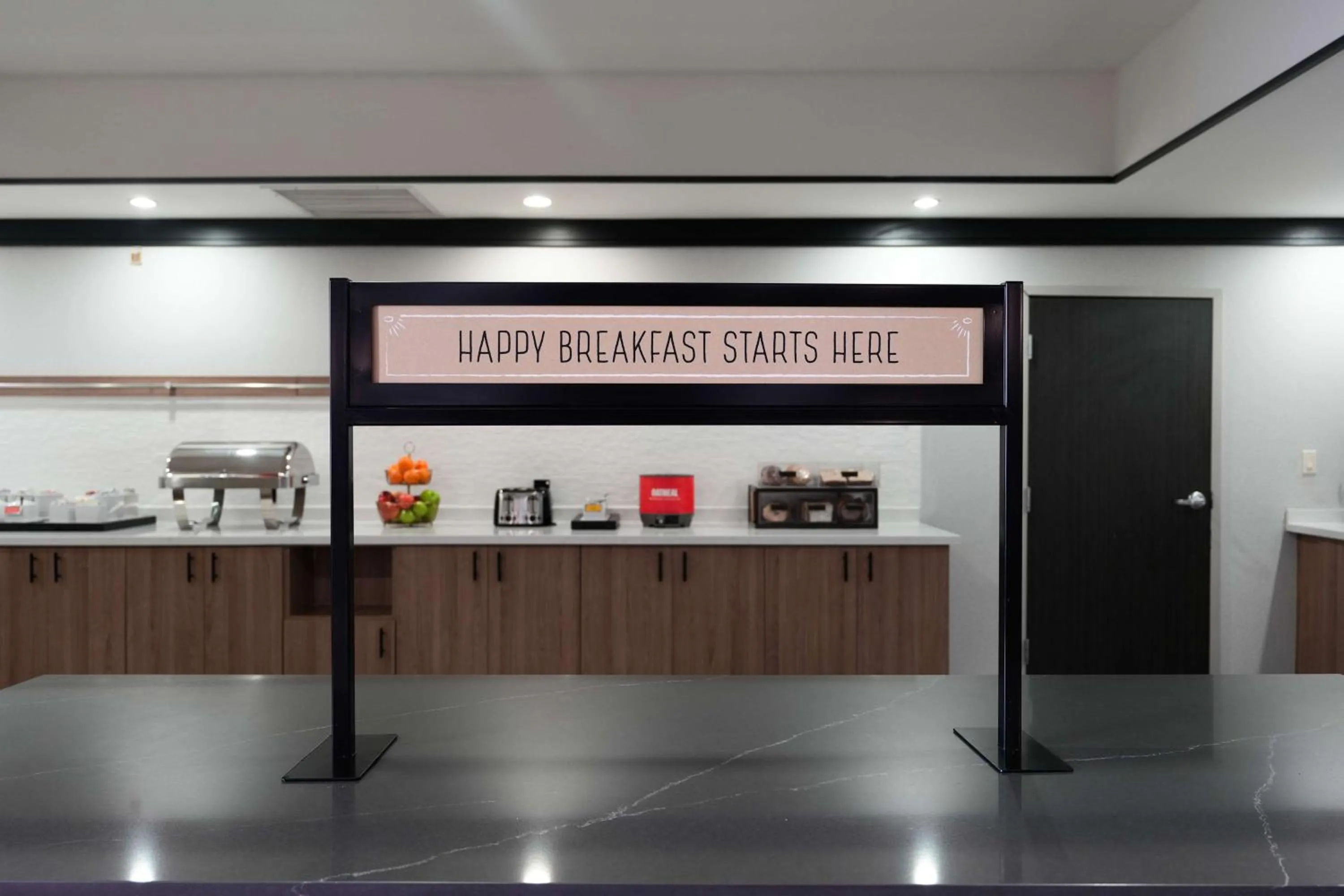 Restaurant/places to eat in Hampton Inn and Suites Tulsa Central