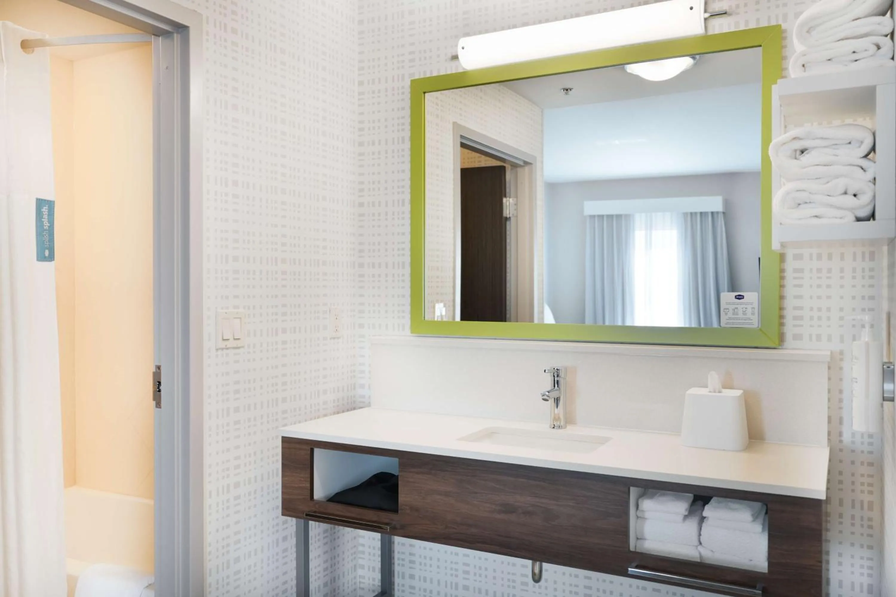 Bathroom in Hampton Inn and Suites Tulsa Central