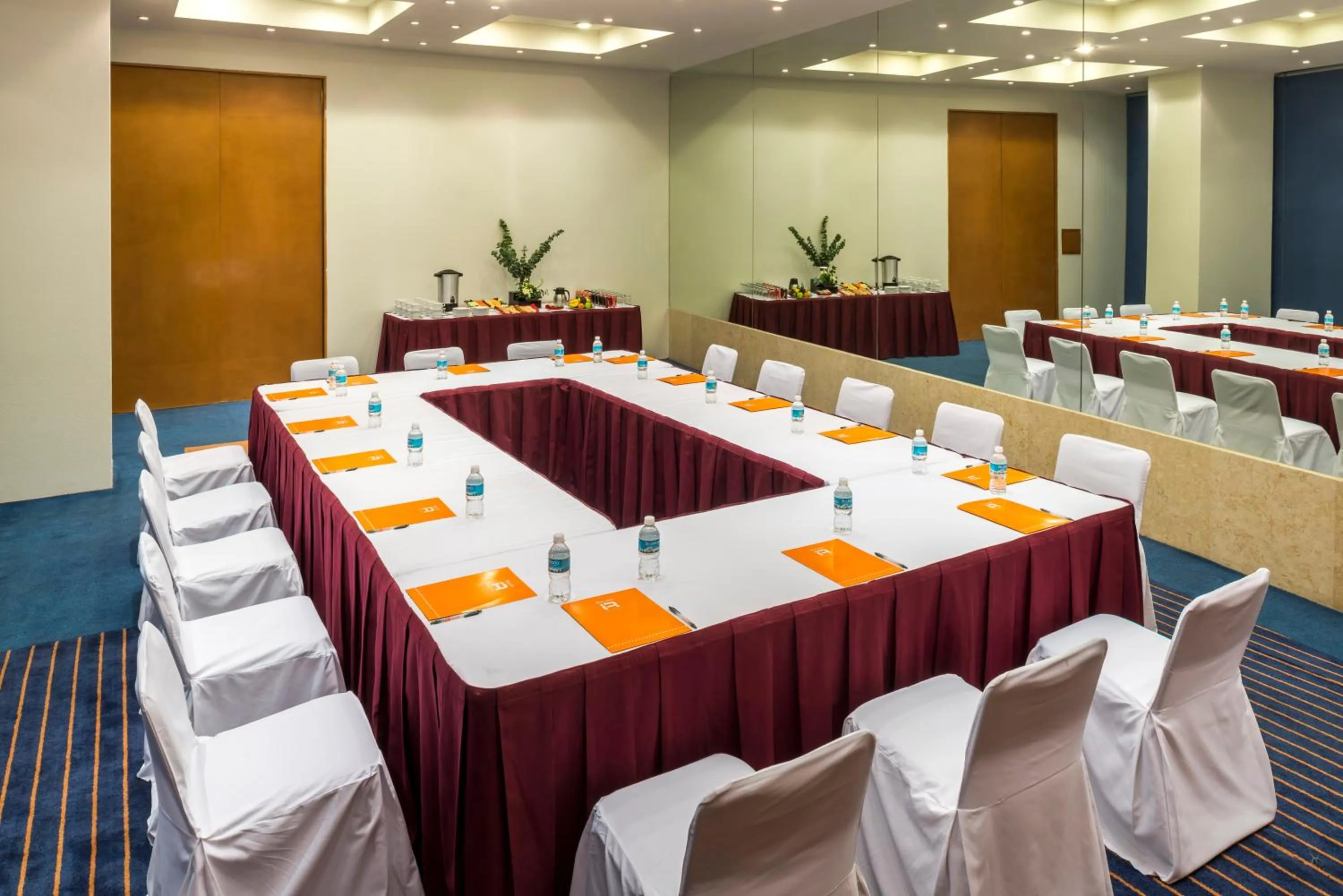 Meeting/conference room in Real Inn San Luis Potosi