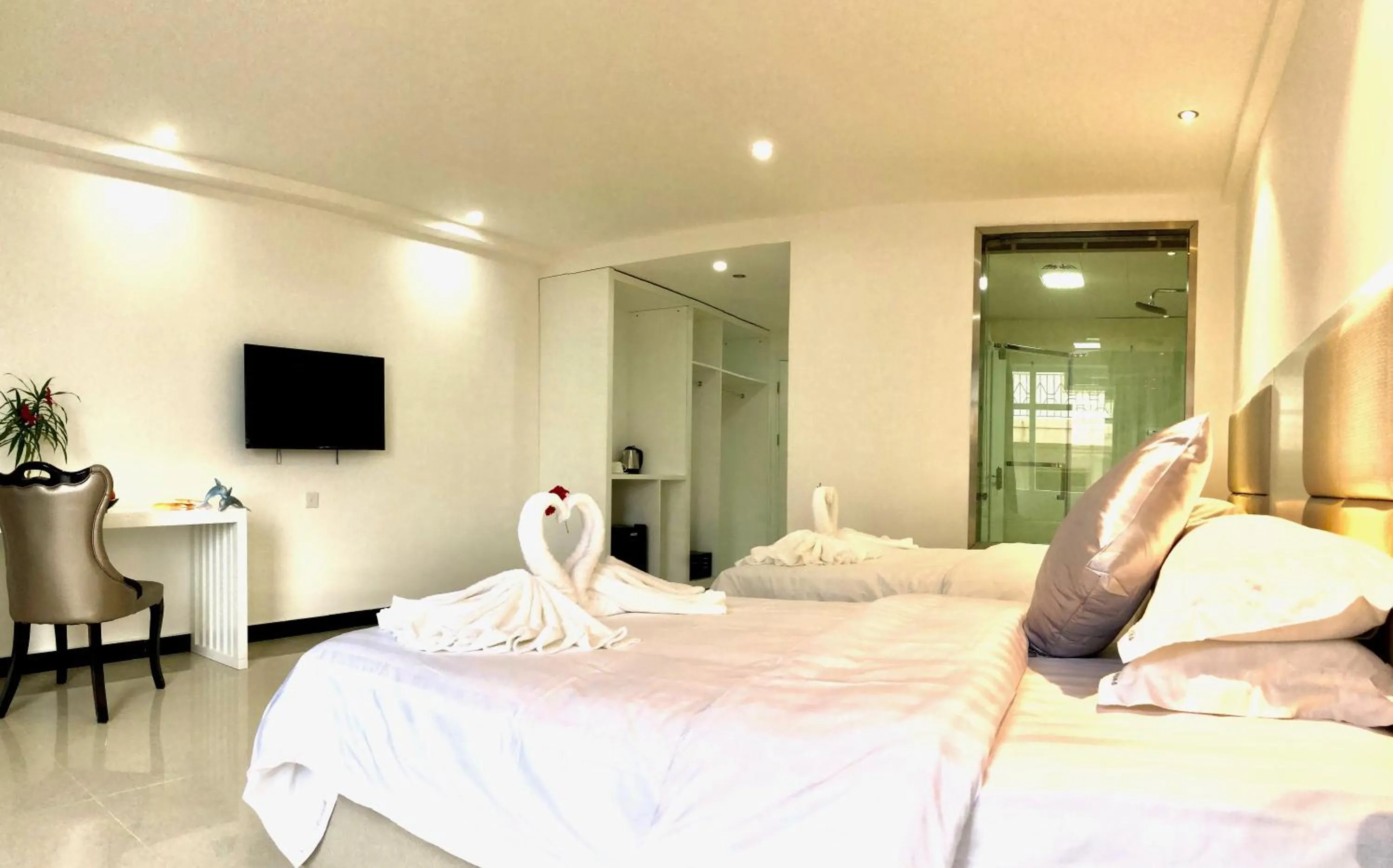 Bed in Ocean Star Hotel